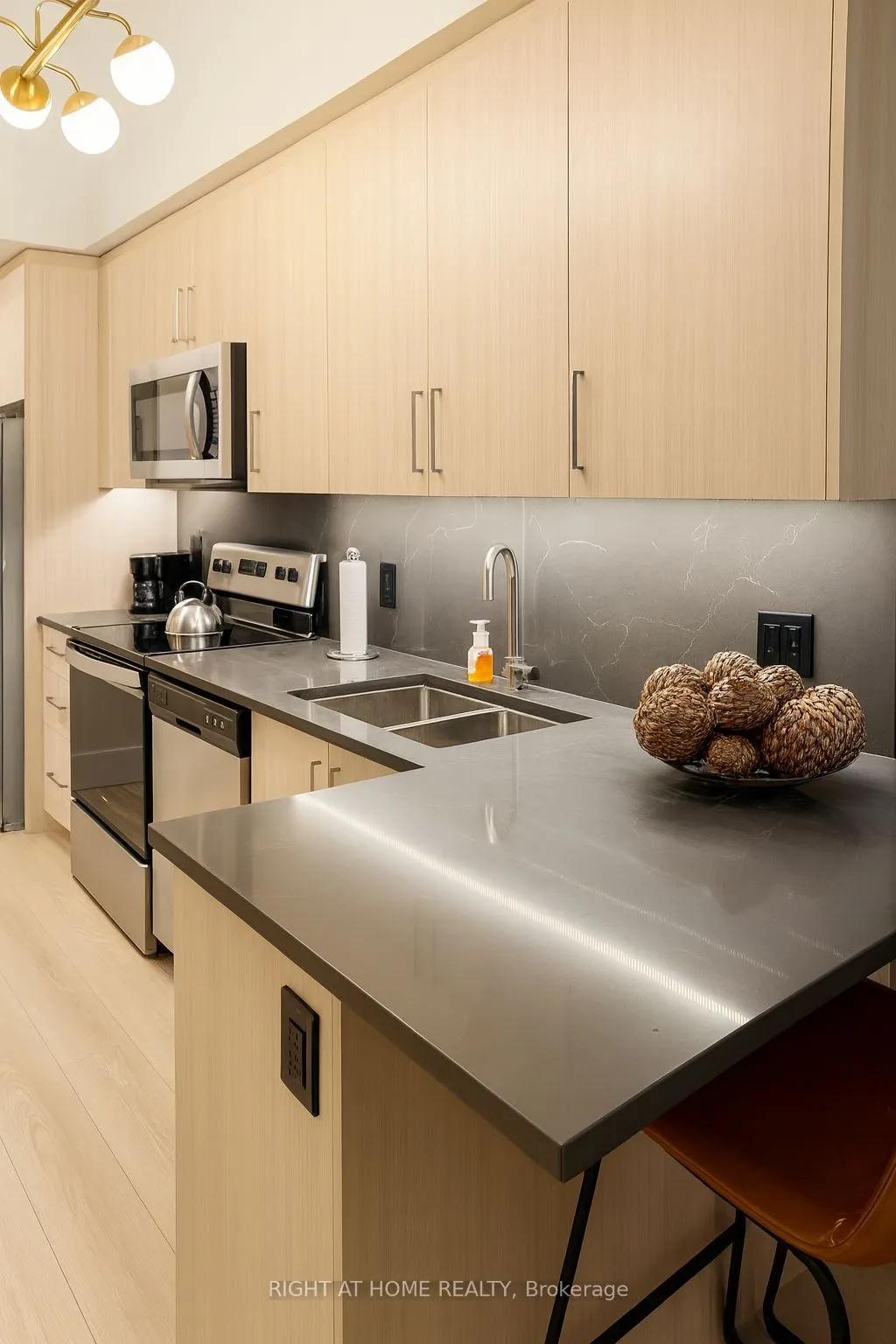 145 Columbia Street W, #201
