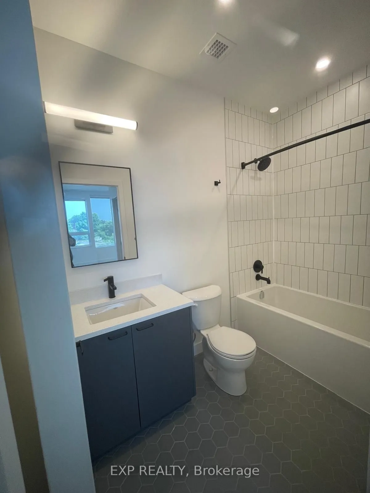 1600 James Naismith Drive, #219