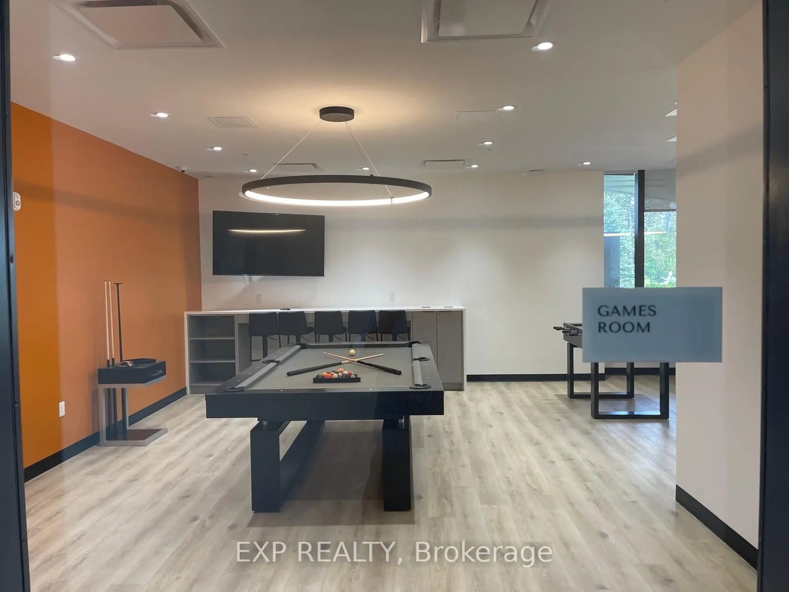 1600 James Naismith Drive, #219