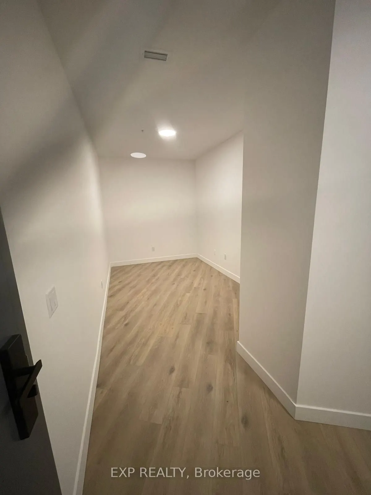 1600 James Naismith Drive, #219