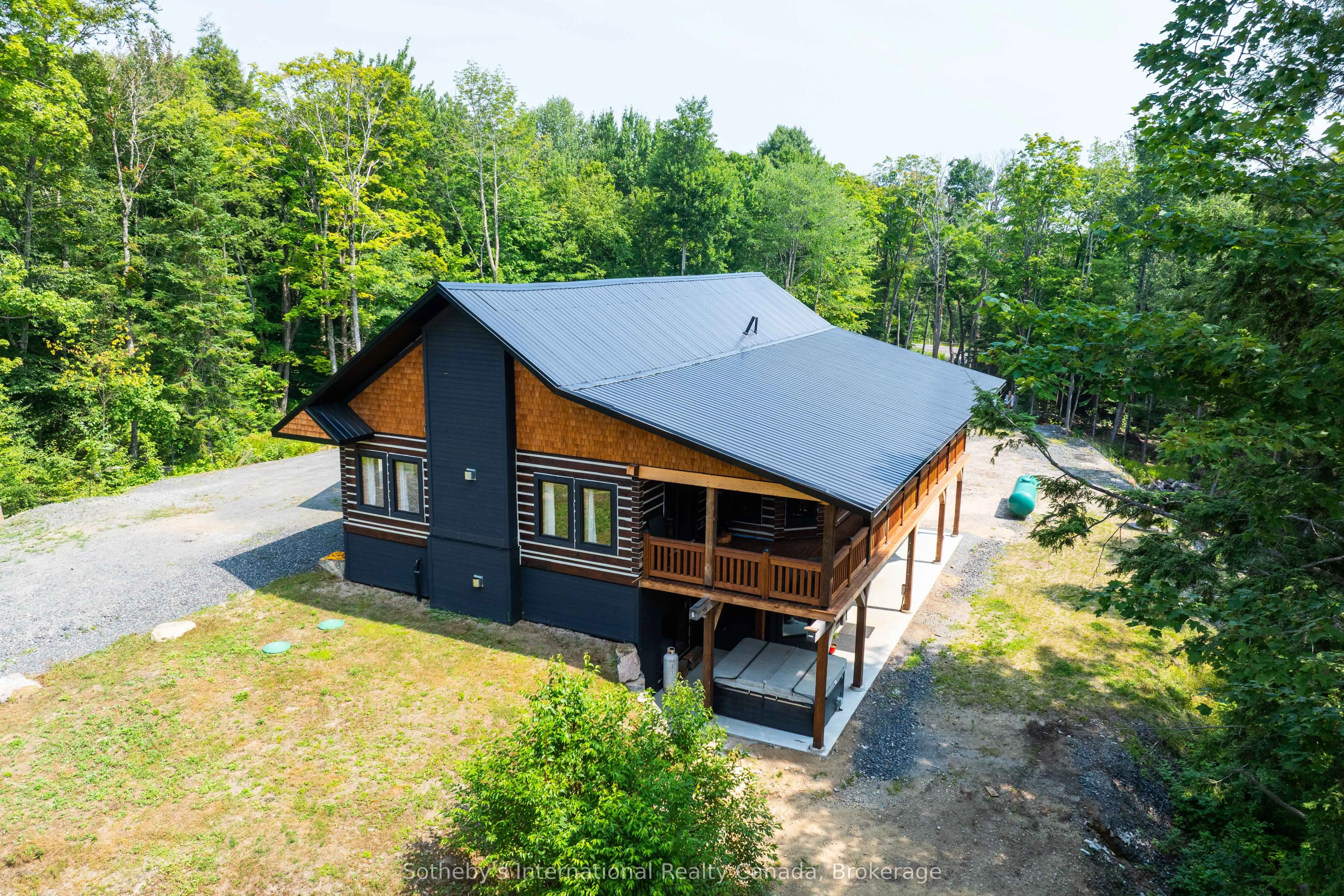 2749 Brunel Road S