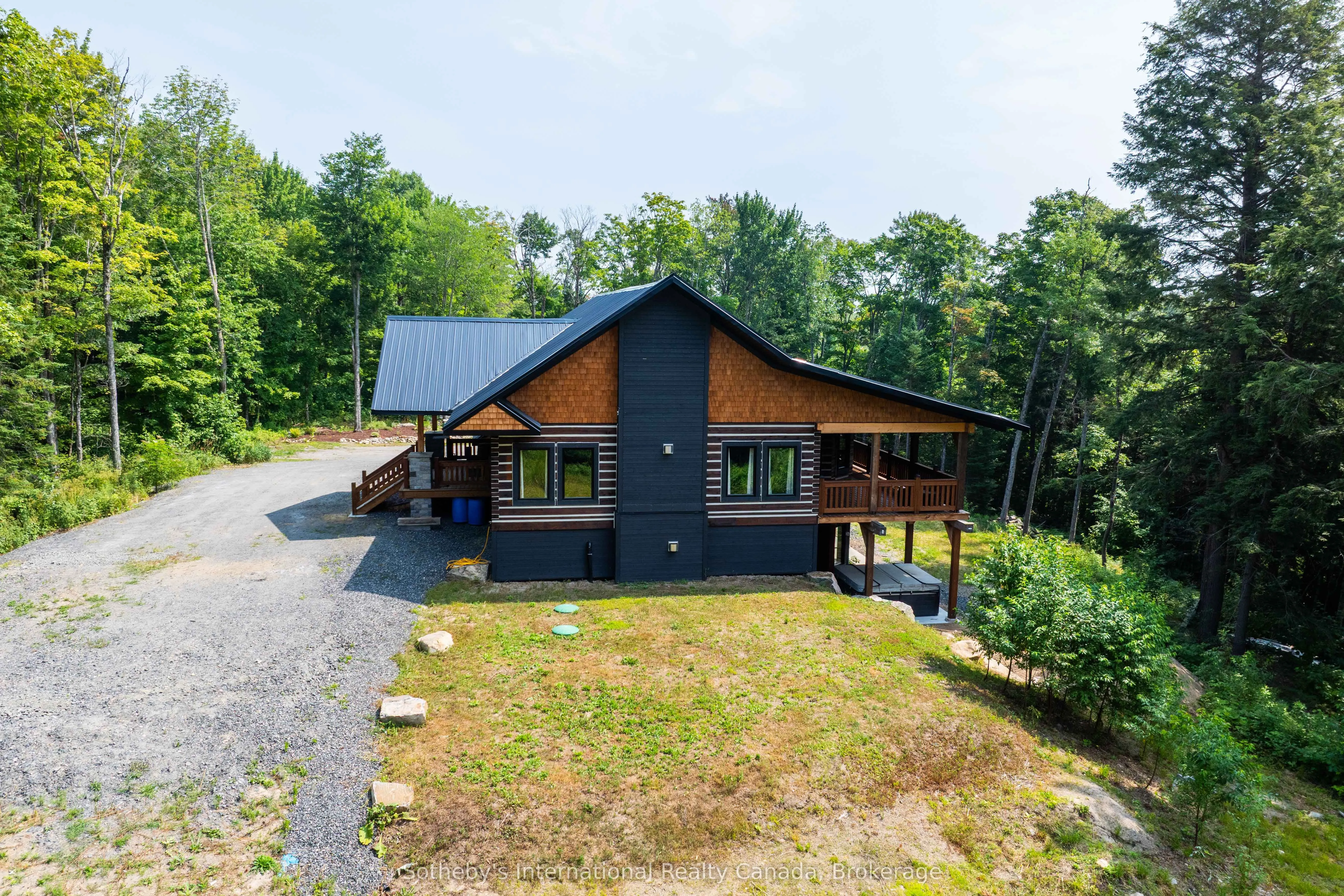2749 Brunel Road S