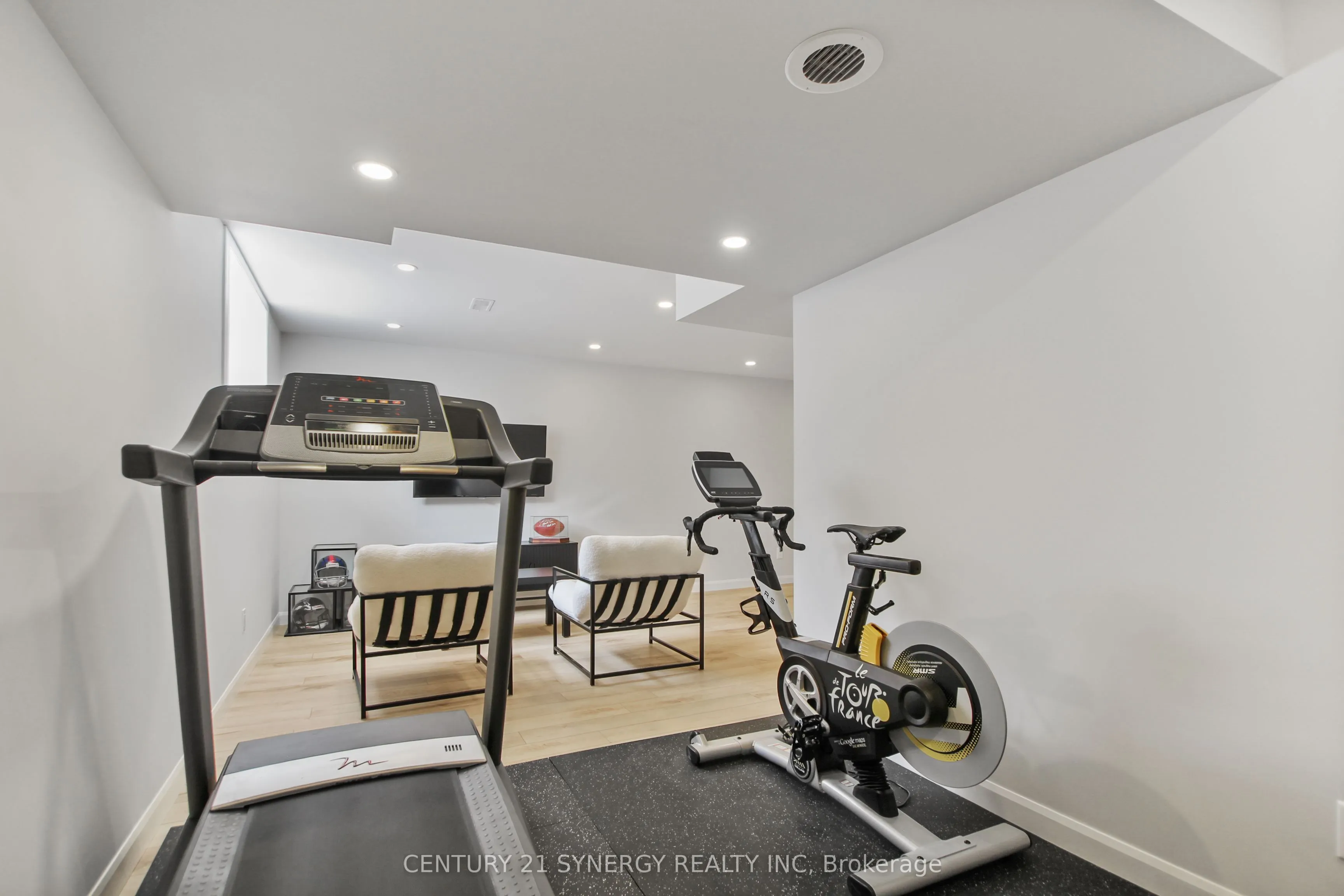 2104 Caltra Crescent