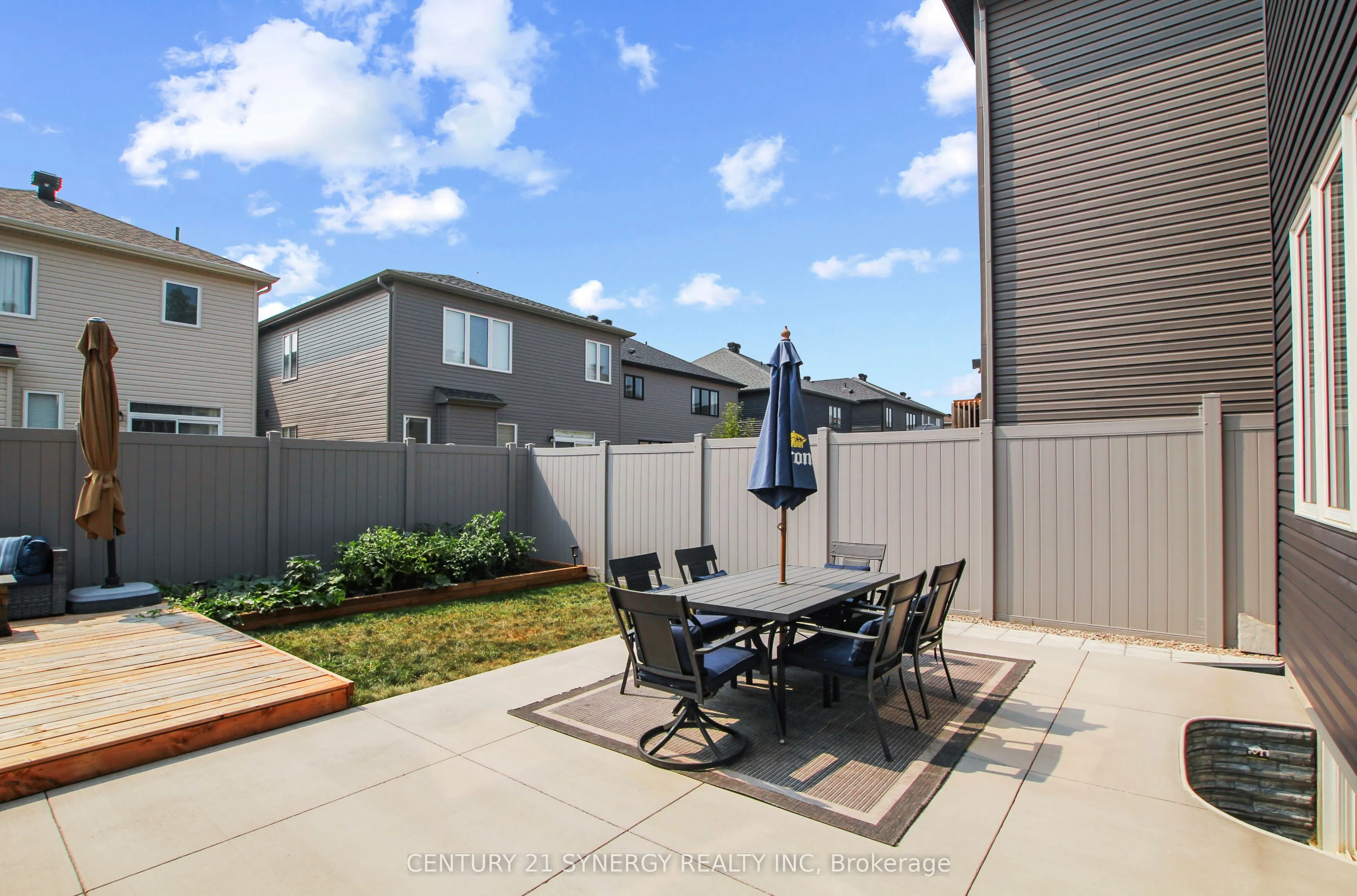 2104 Caltra Crescent