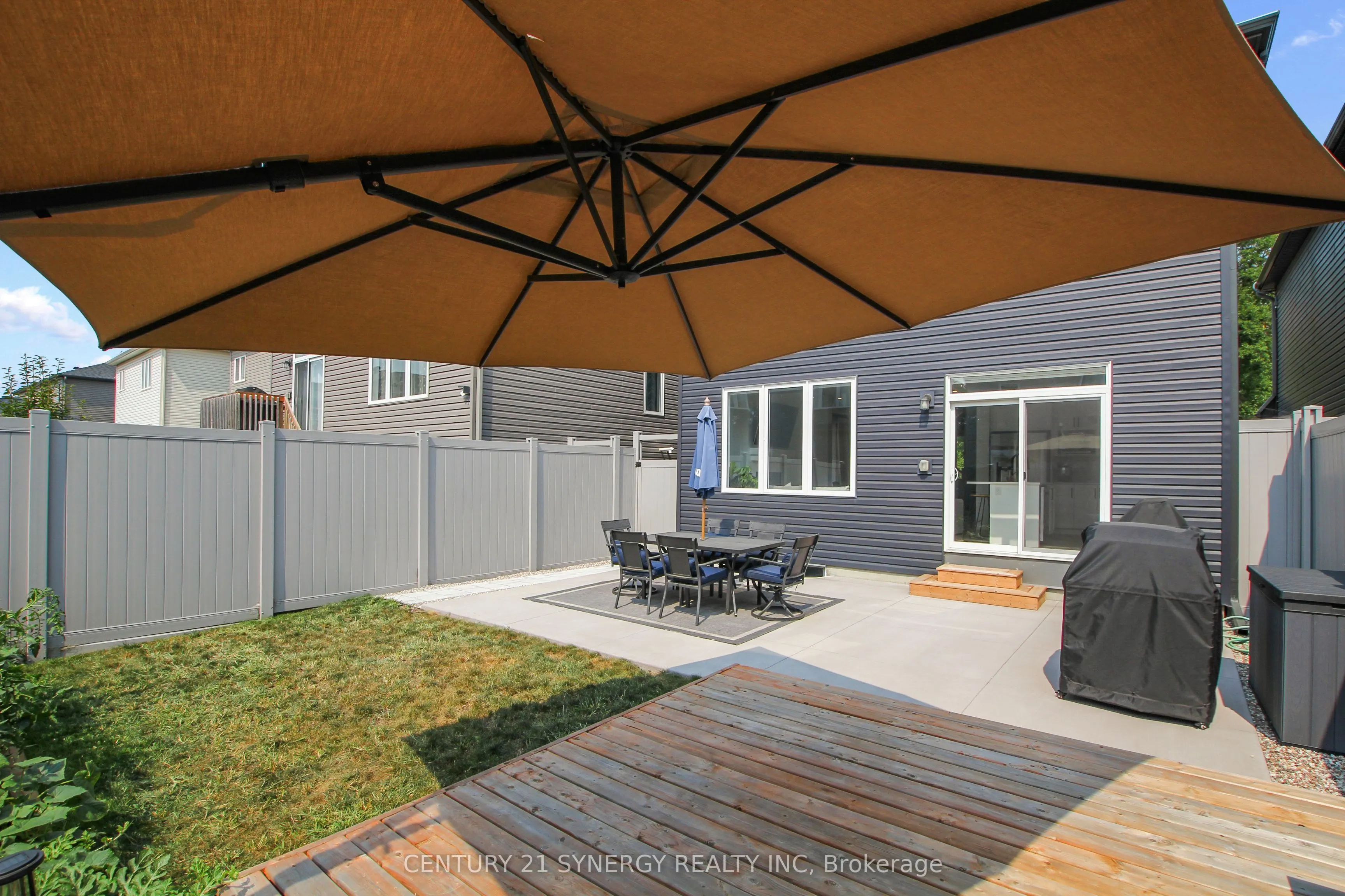 2104 Caltra Crescent