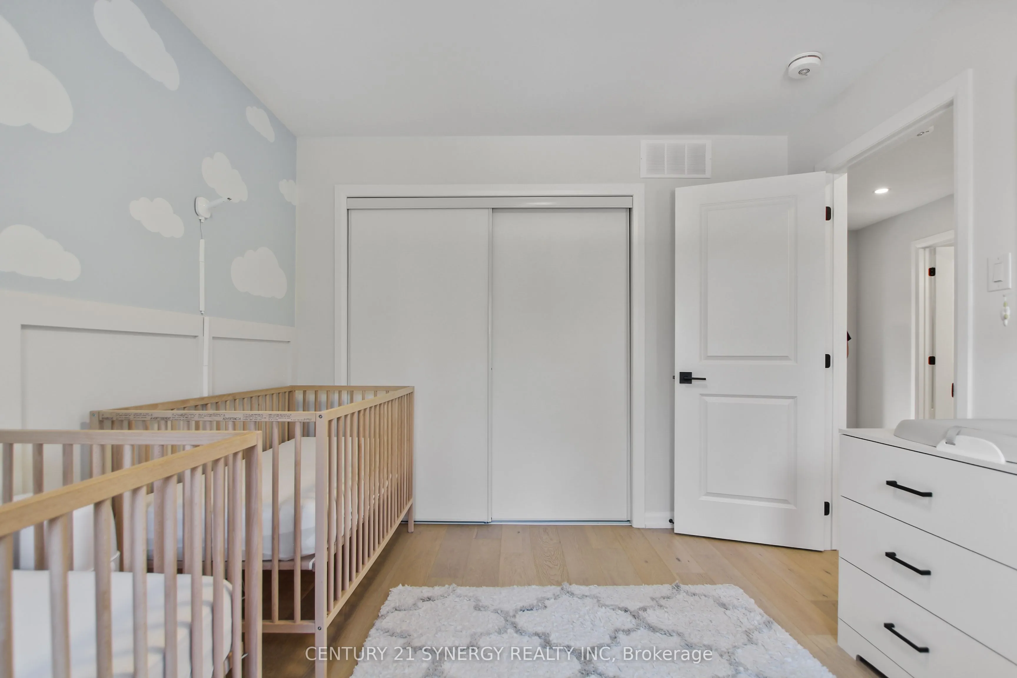2104 Caltra Crescent