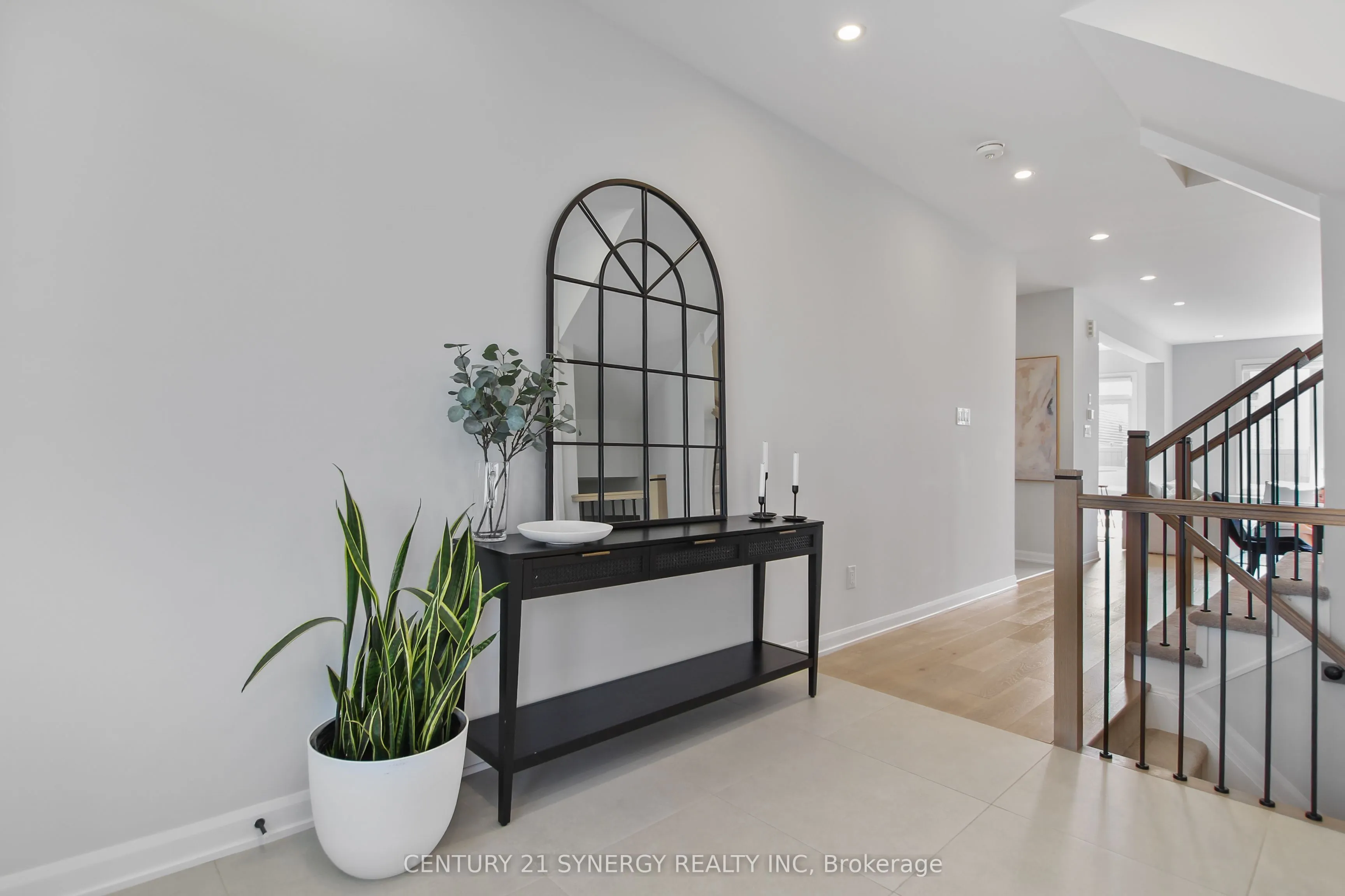 2104 Caltra Crescent