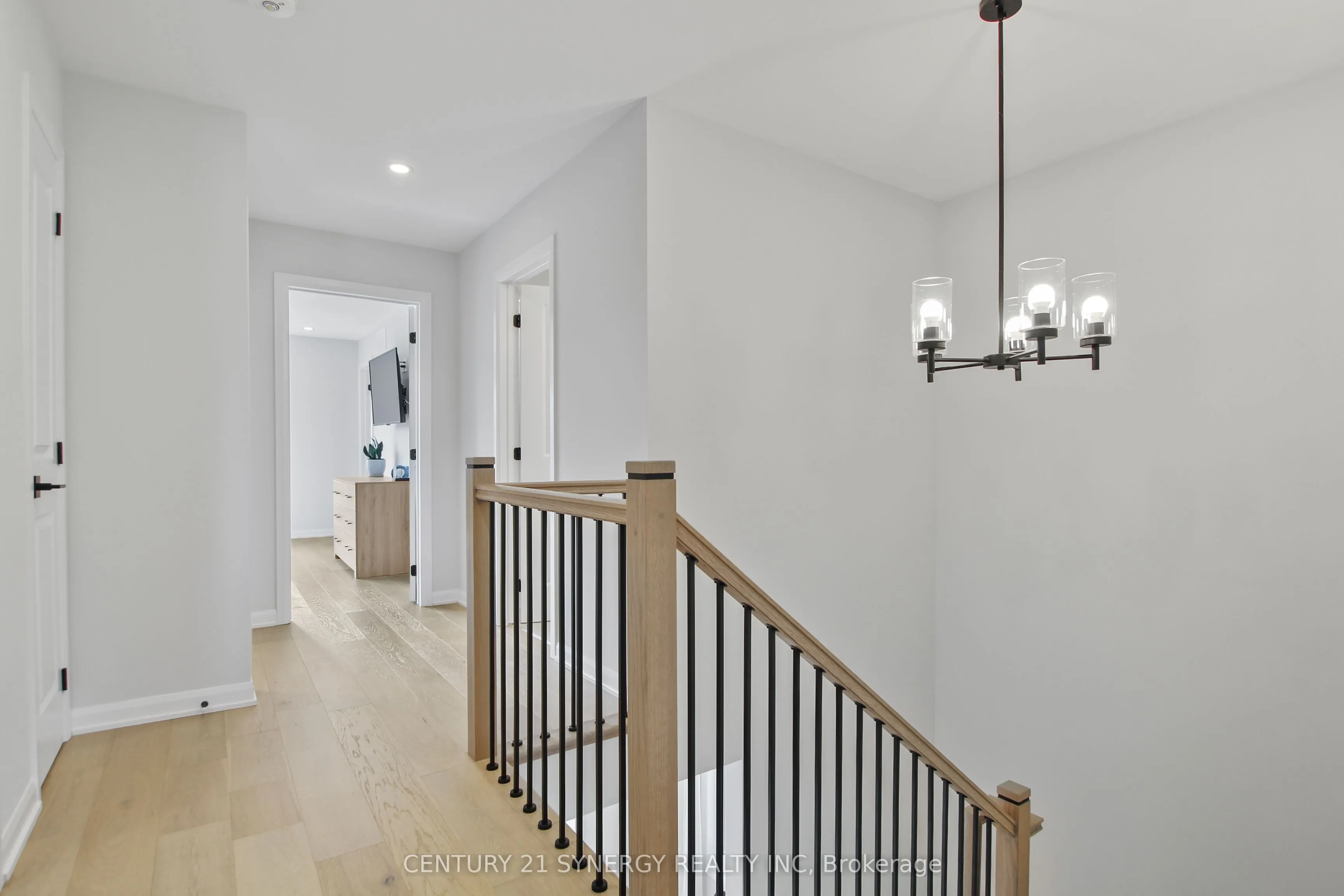 2104 Caltra Crescent