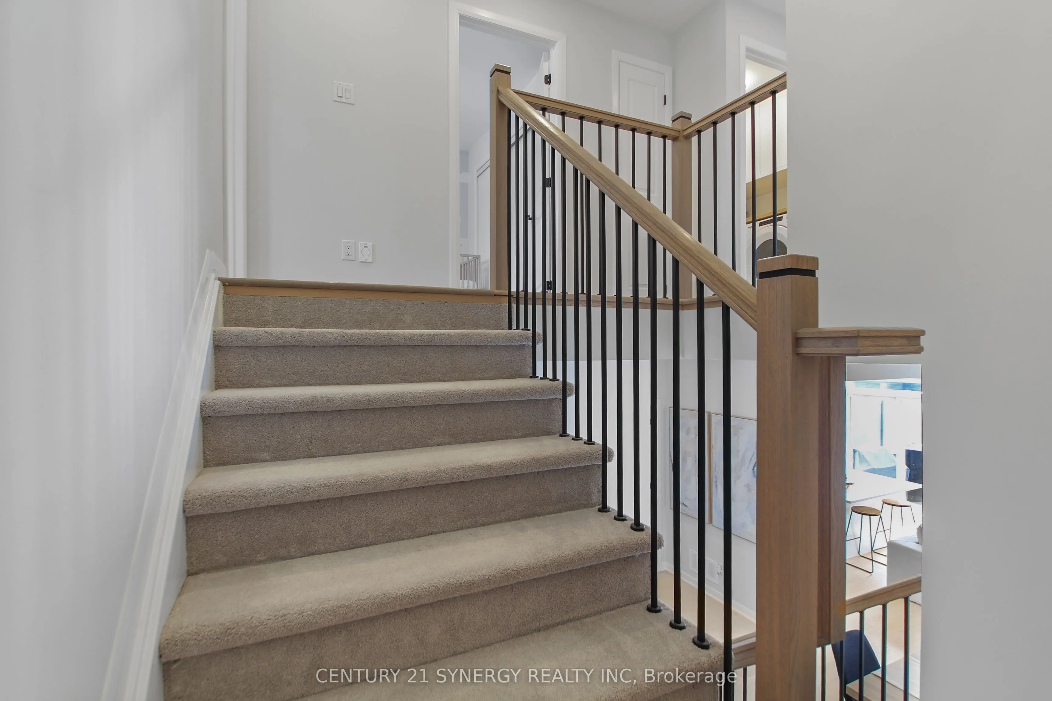 2104 Caltra Crescent