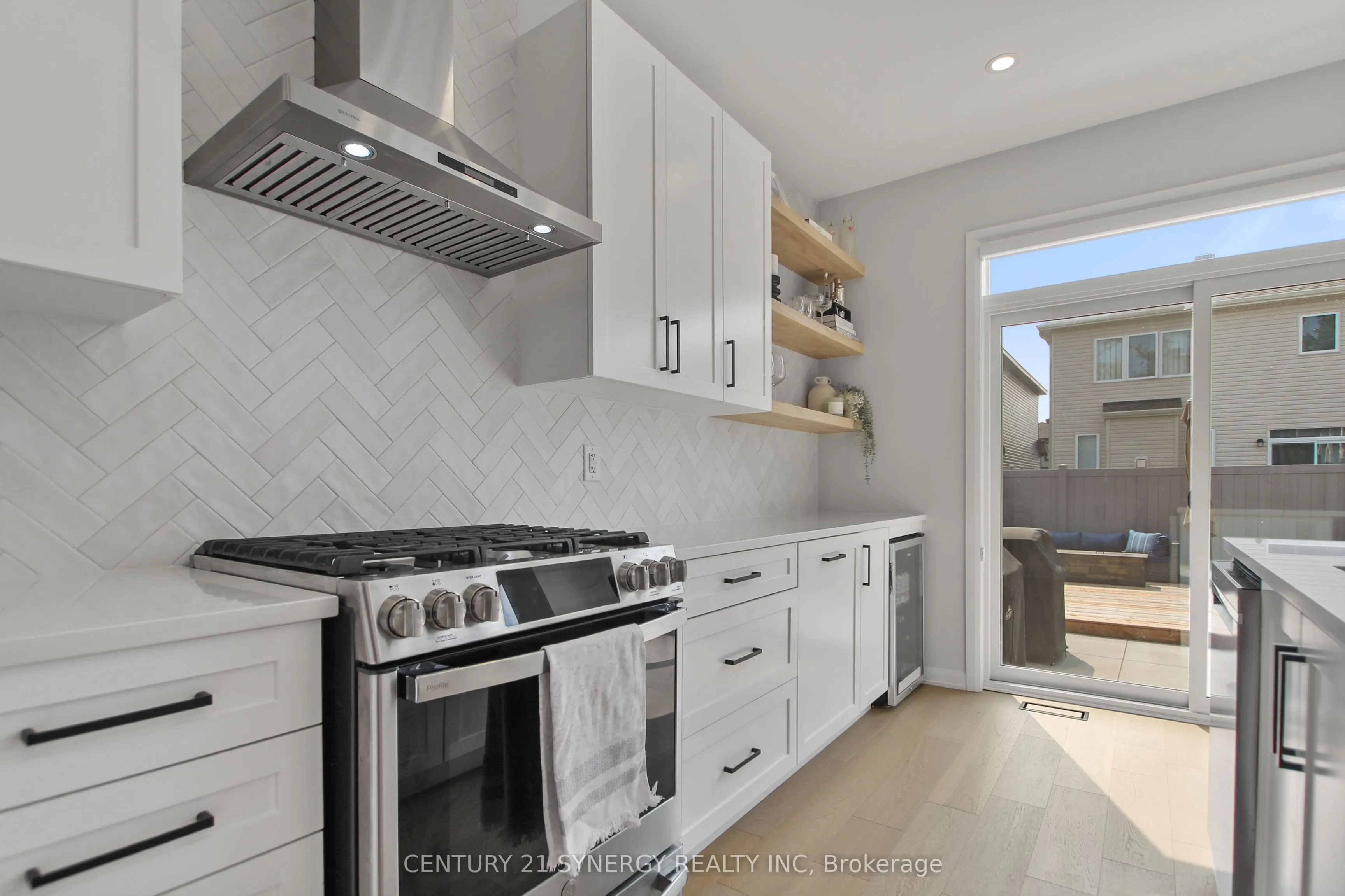 2104 Caltra Crescent