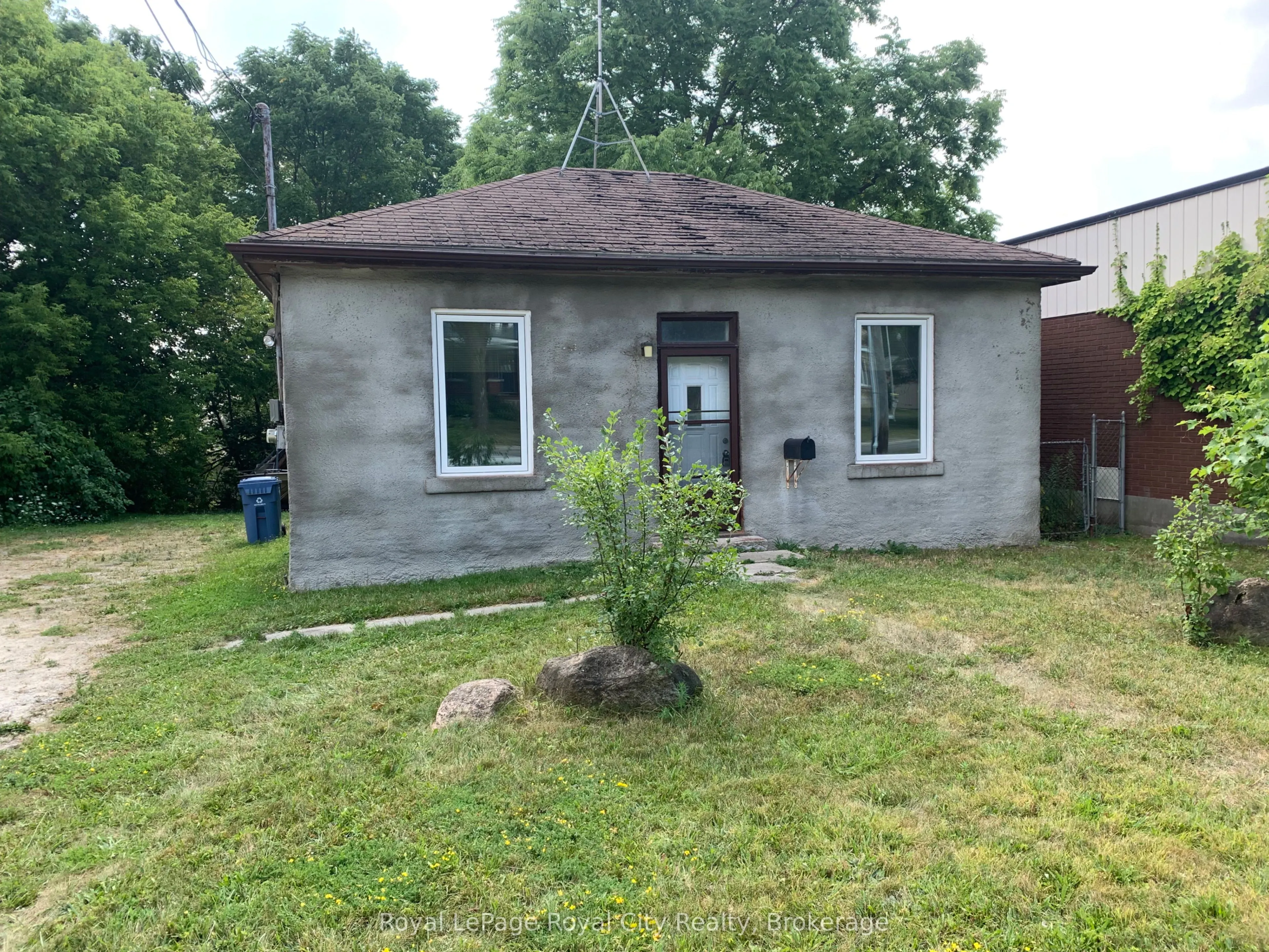 180 Waterloo Avenue