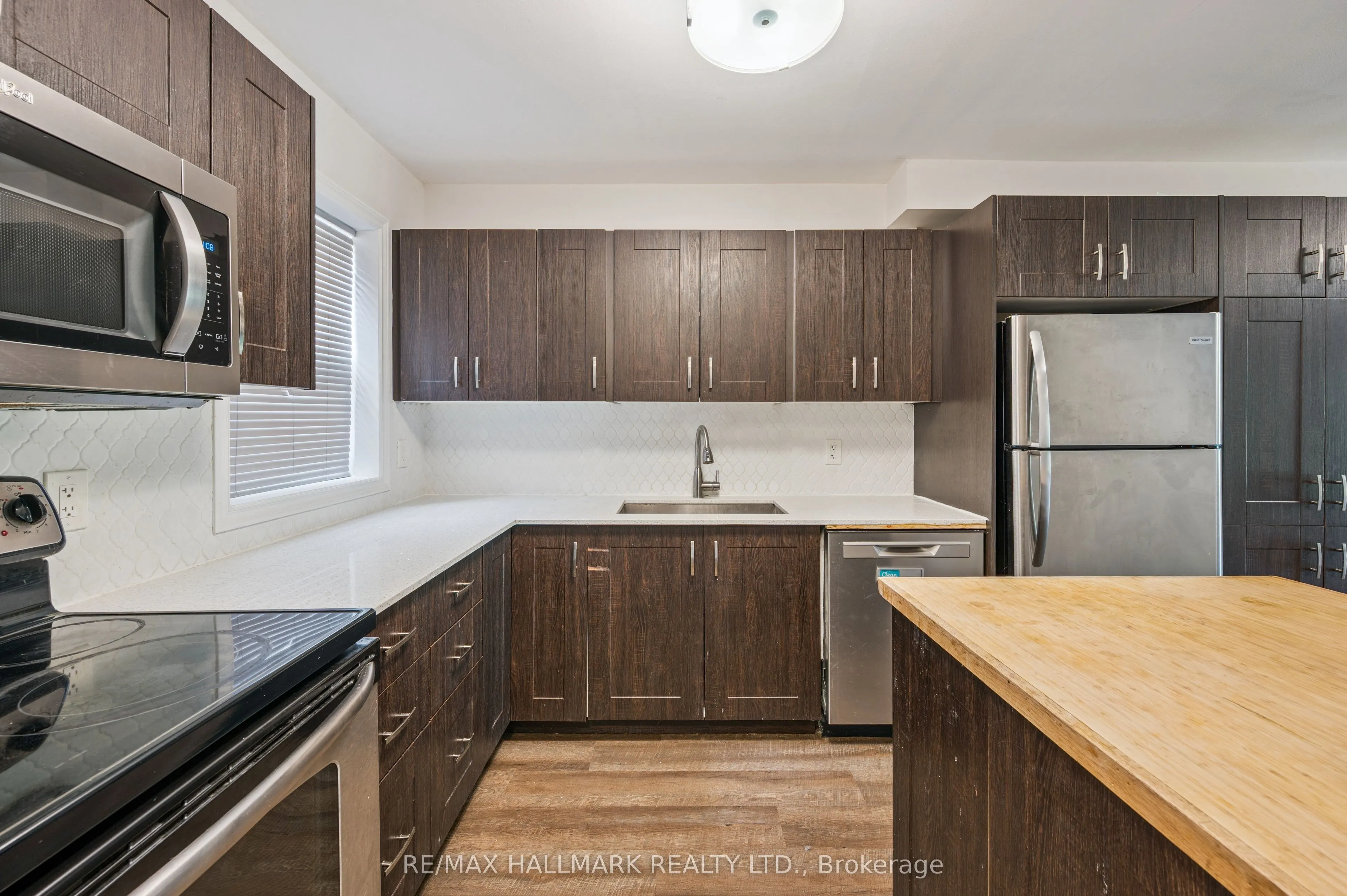 288 Westcourt Place, #25