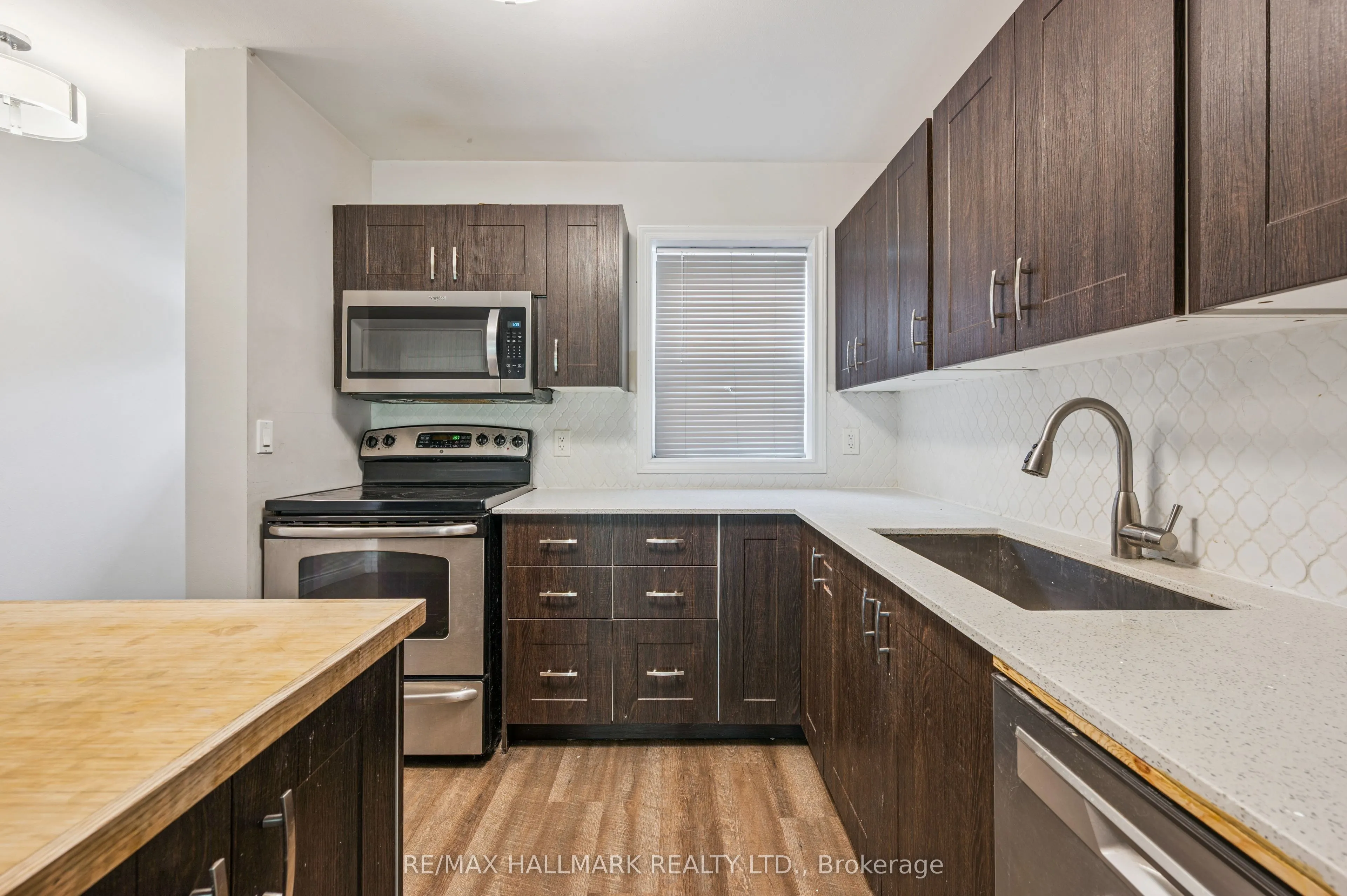 288 Westcourt Place, #25