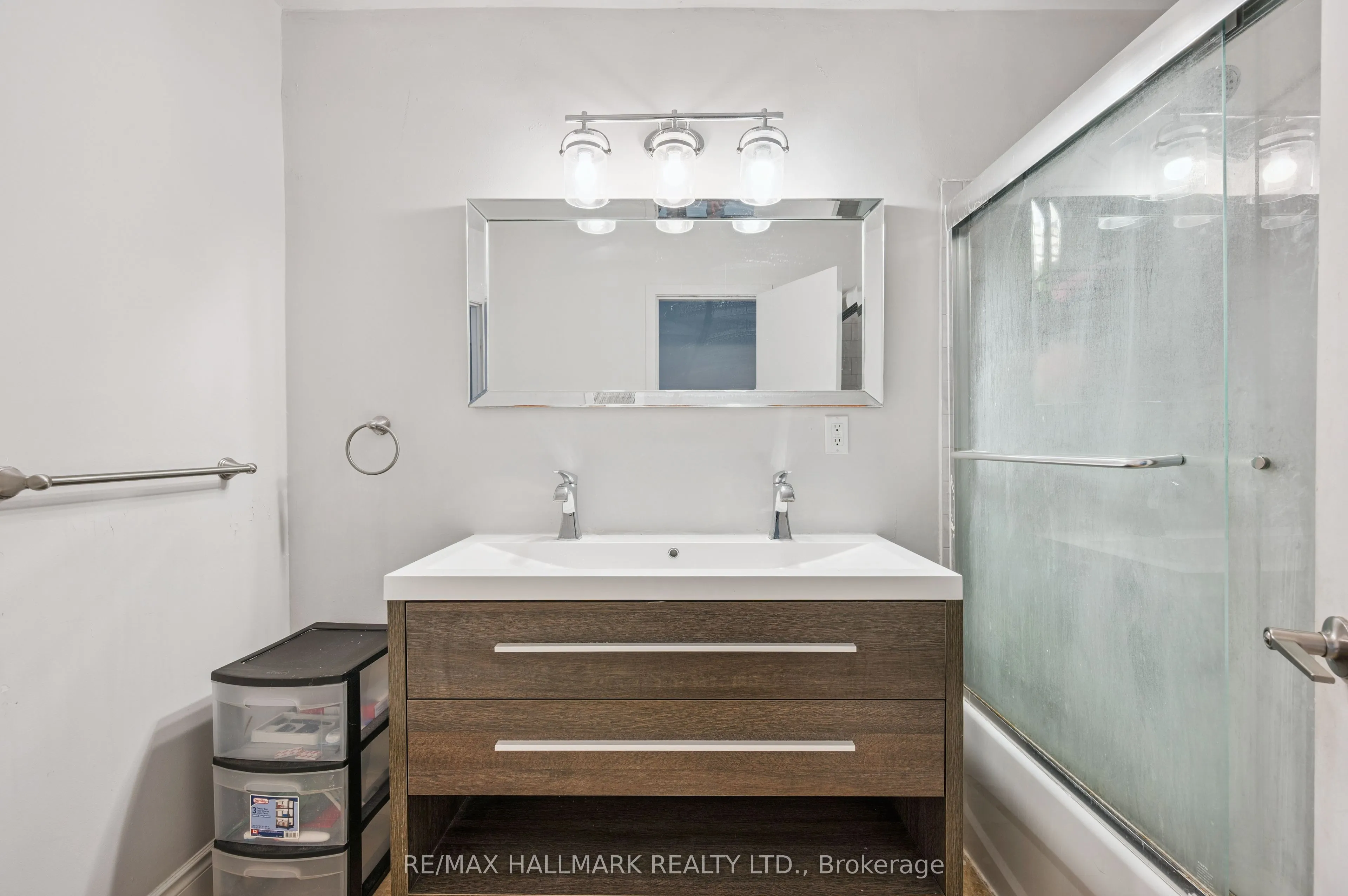 288 Westcourt Place, #25