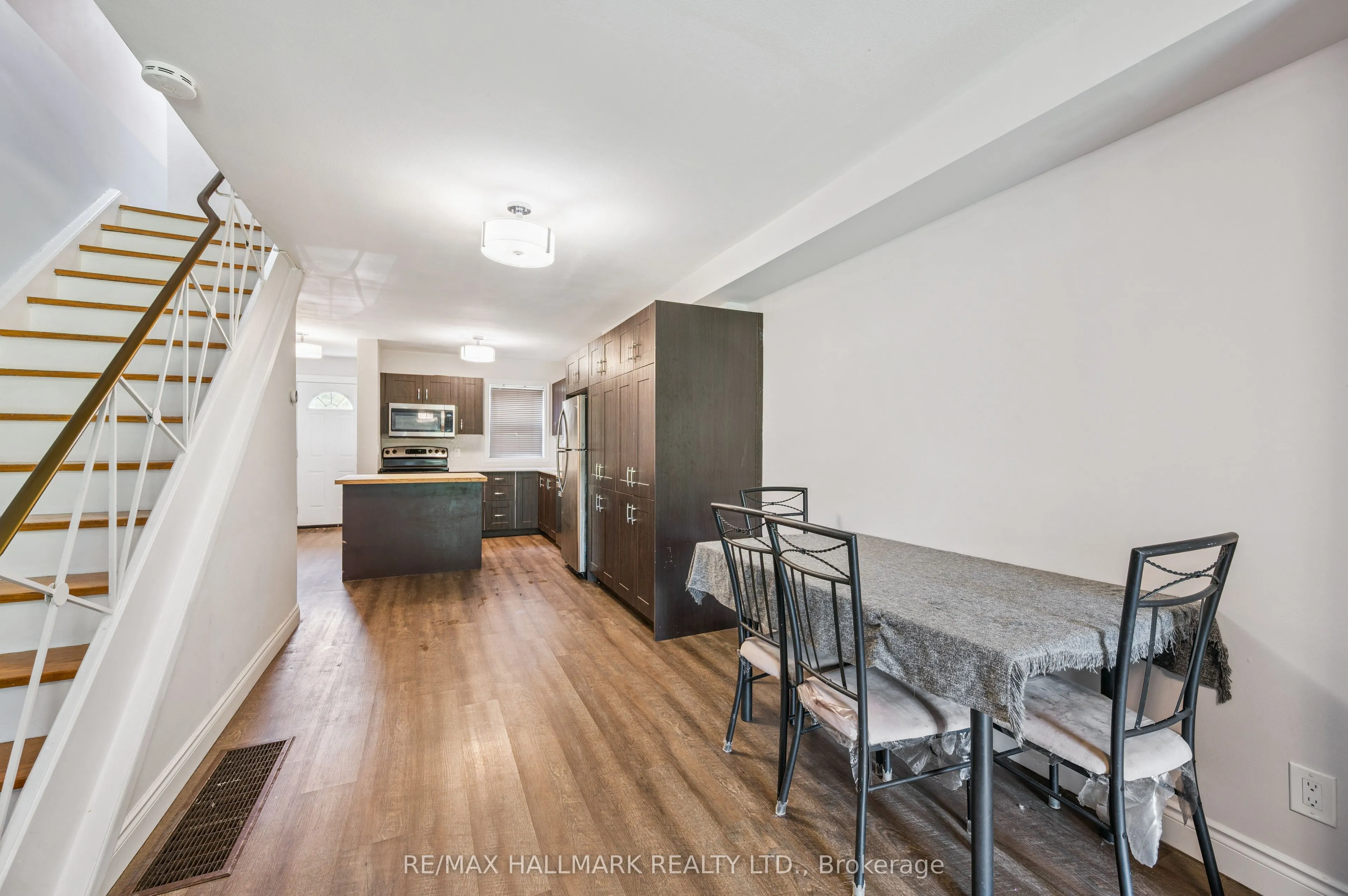 288 Westcourt Place, #25