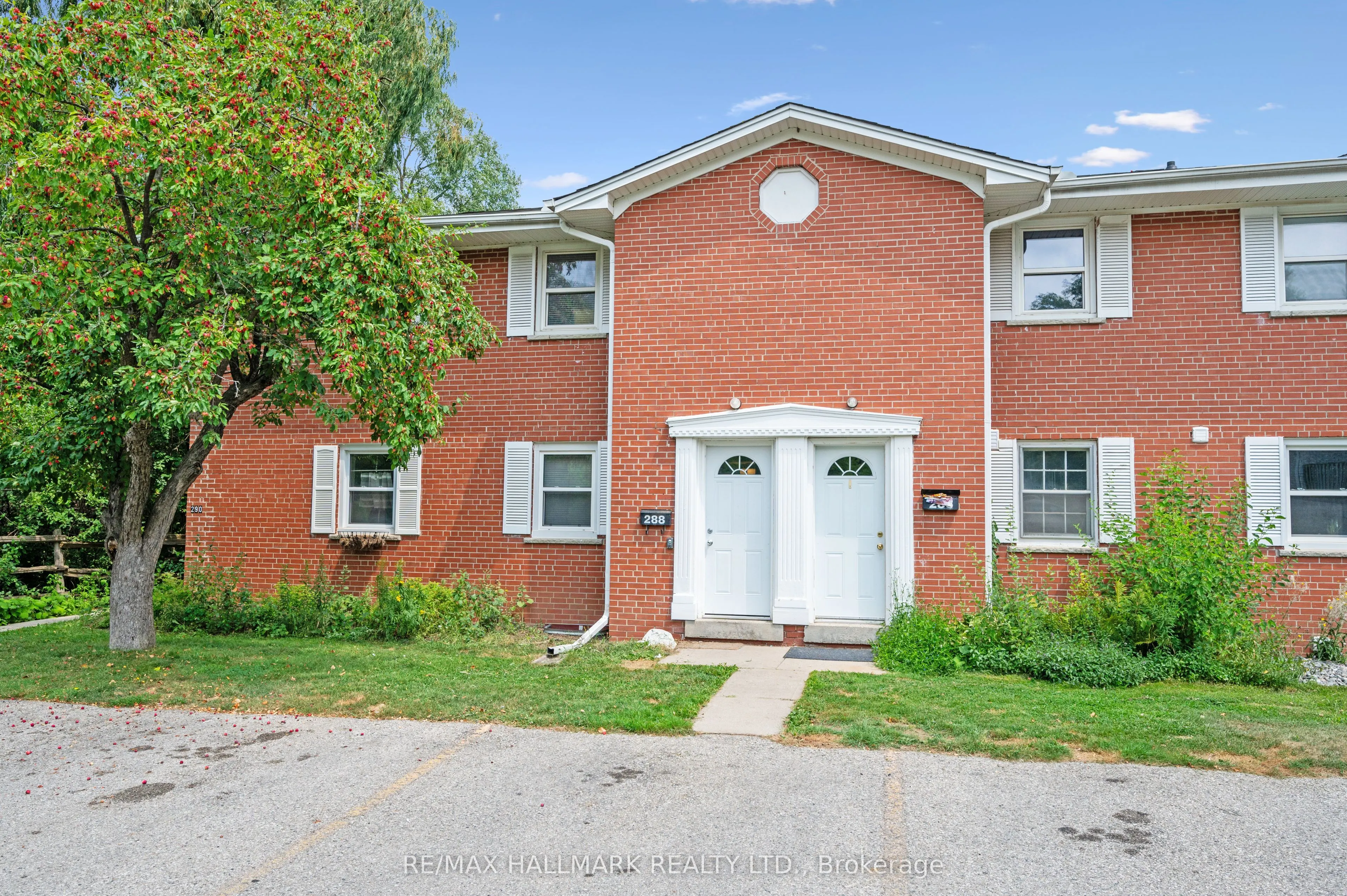 288 Westcourt Place, #25