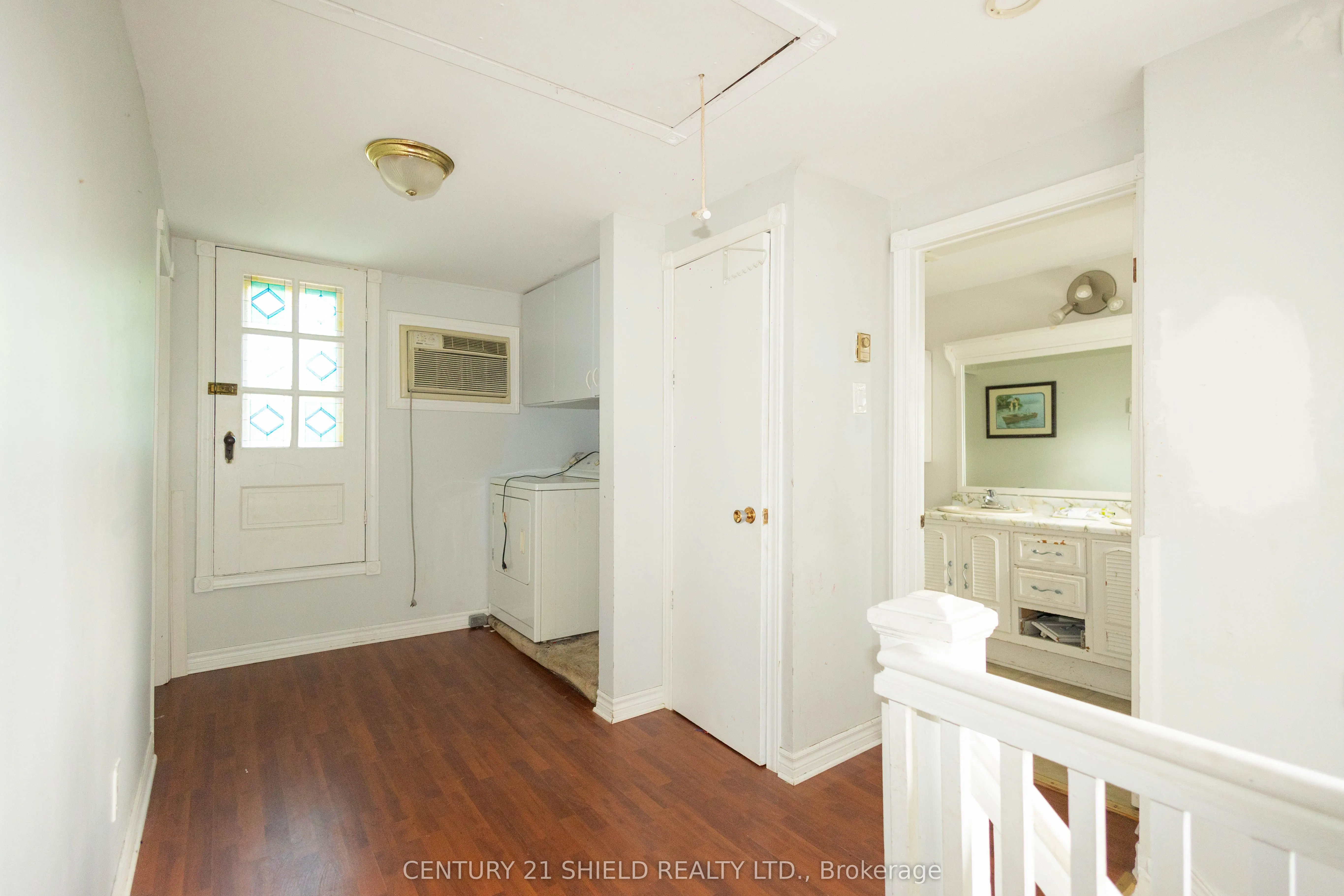 627 Pitt Street