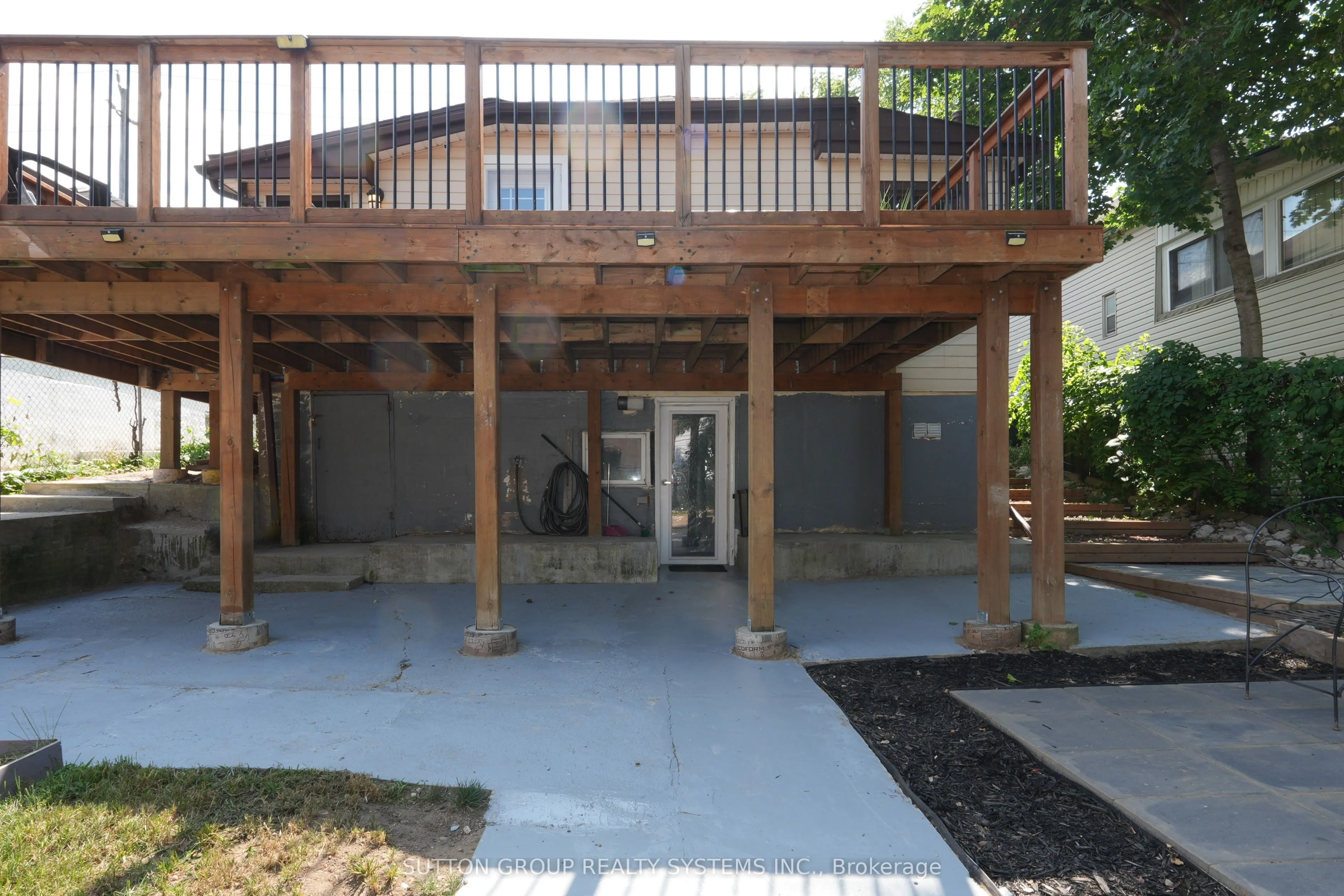 39 Norfolk Avenue