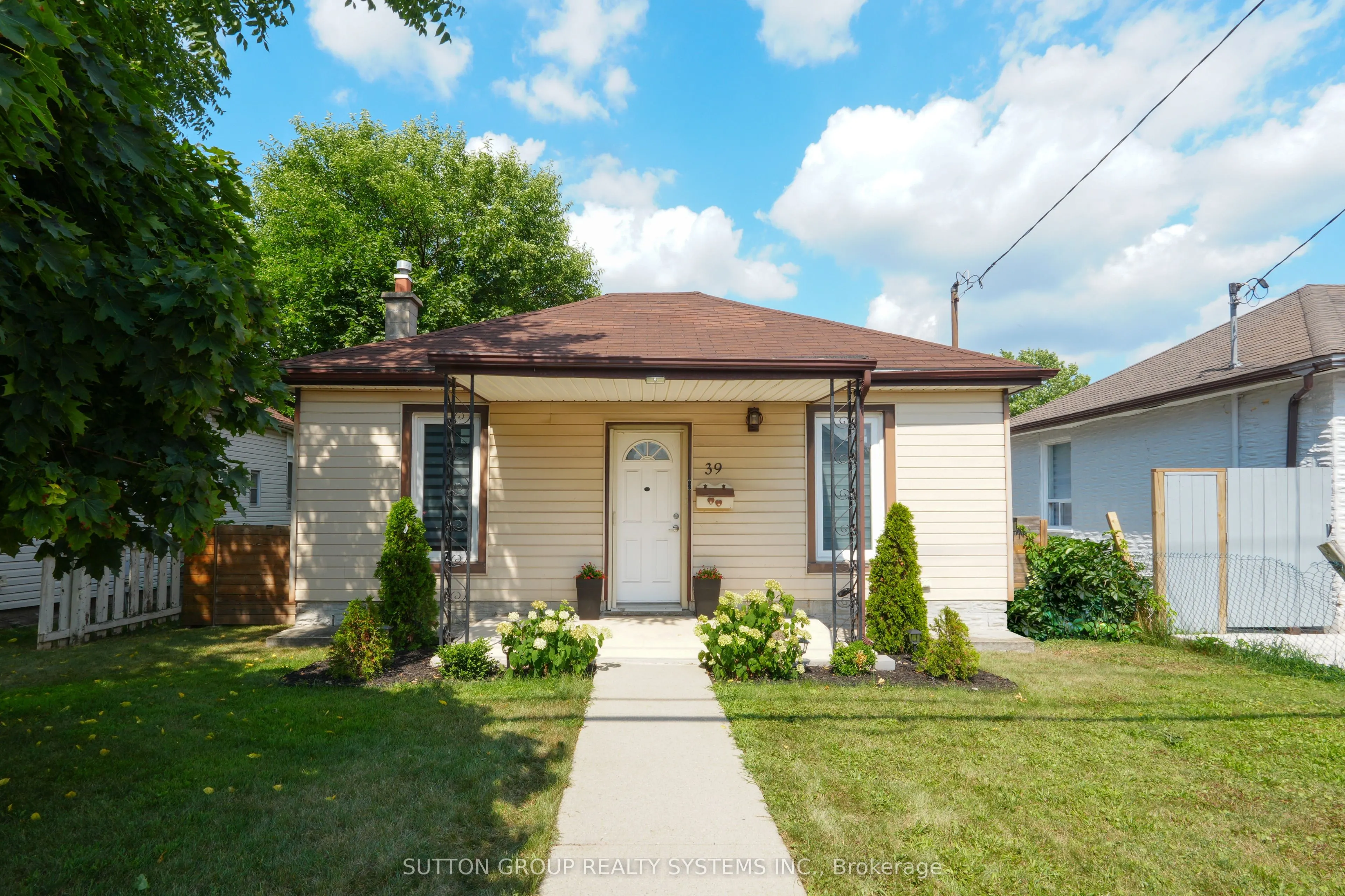 39 Norfolk Avenue