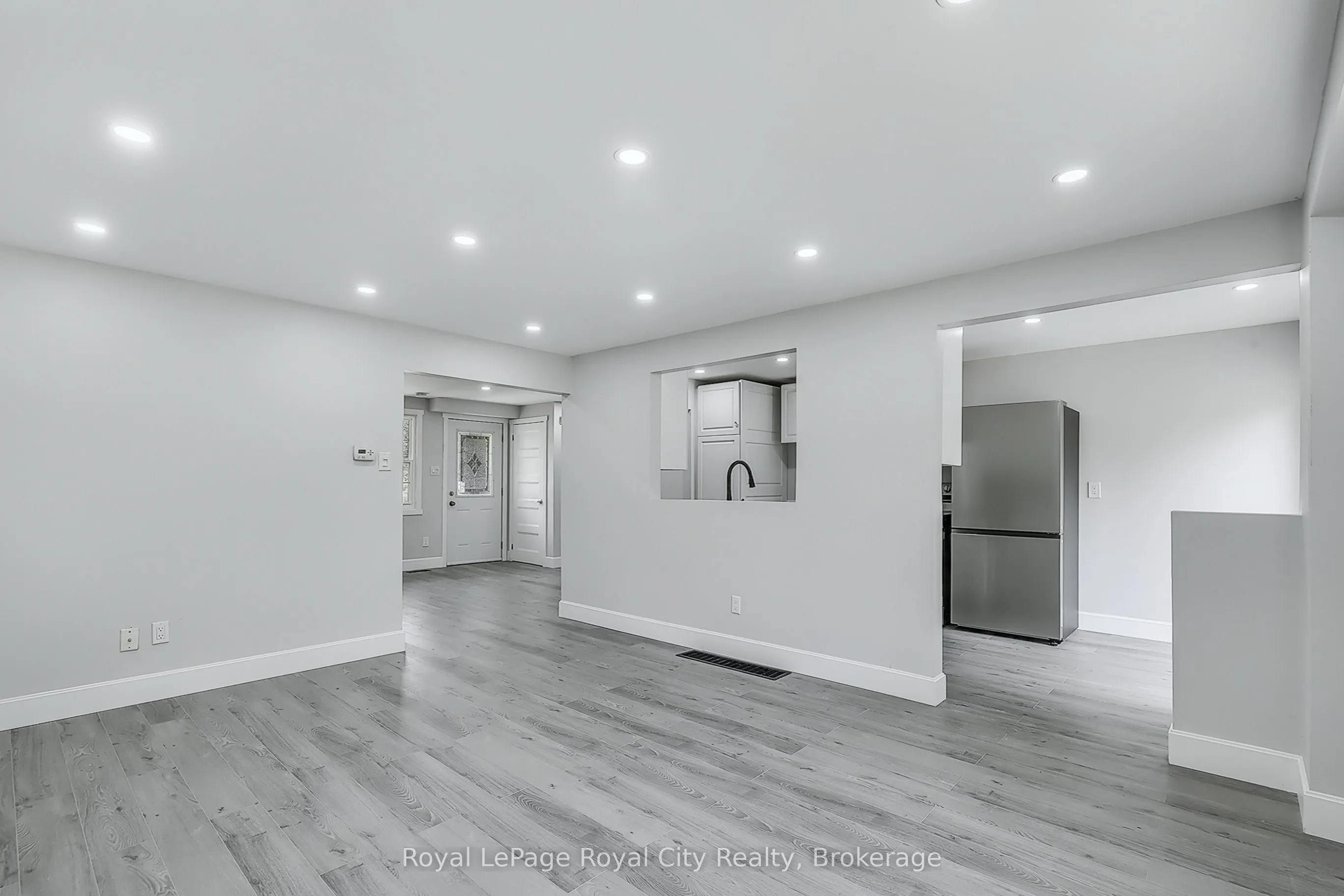 691 College Avenue W