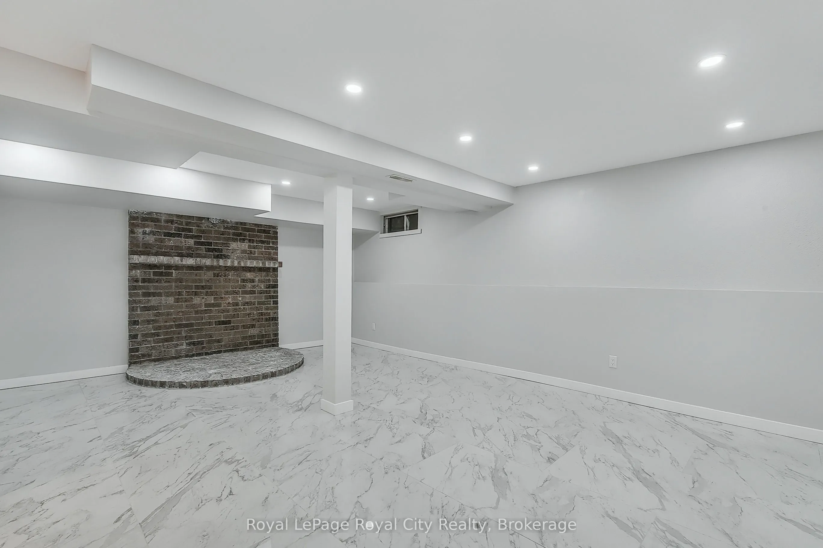 691 College Avenue W