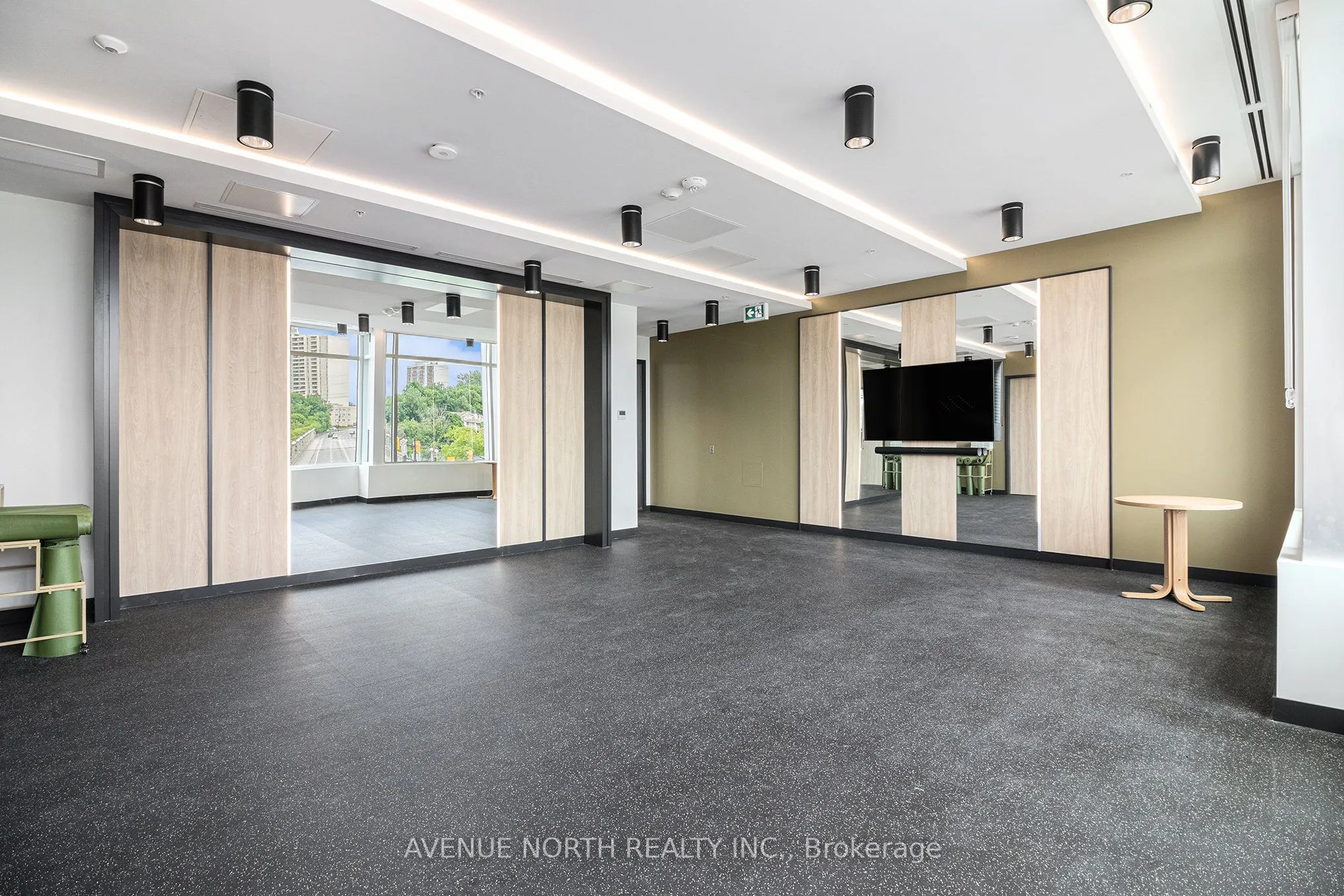 280 Montgomery Street, #505