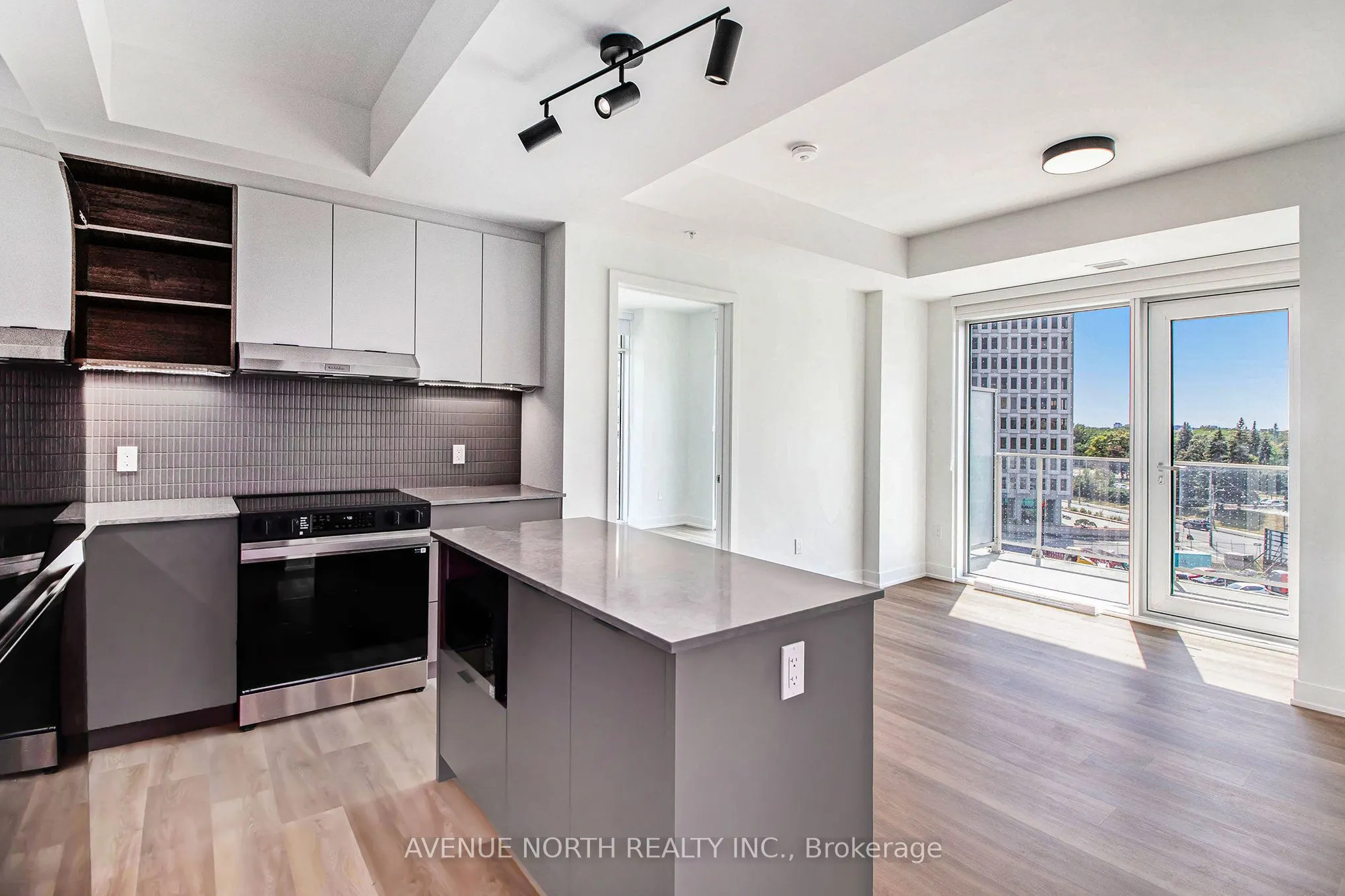 280 Montgomery Street, #505