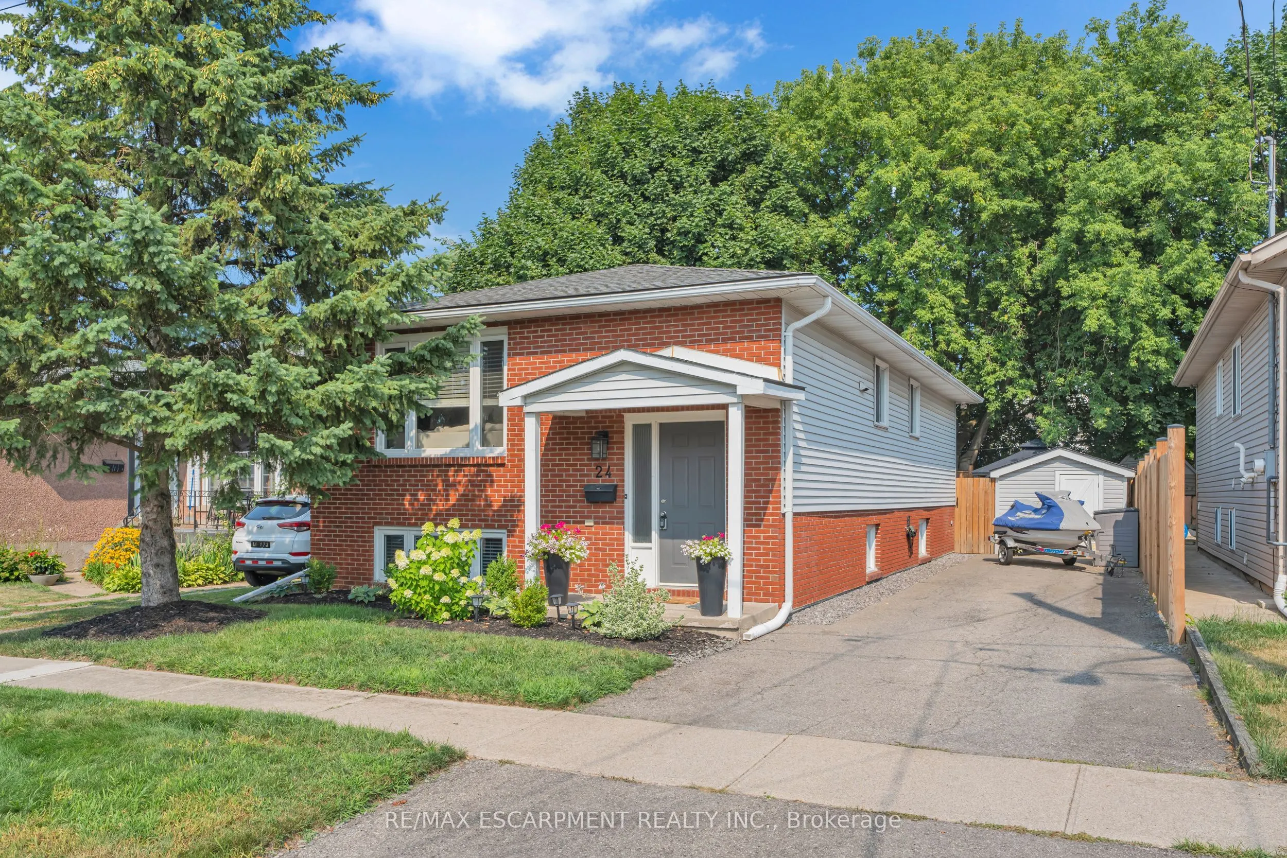 24 Augusta Avenue