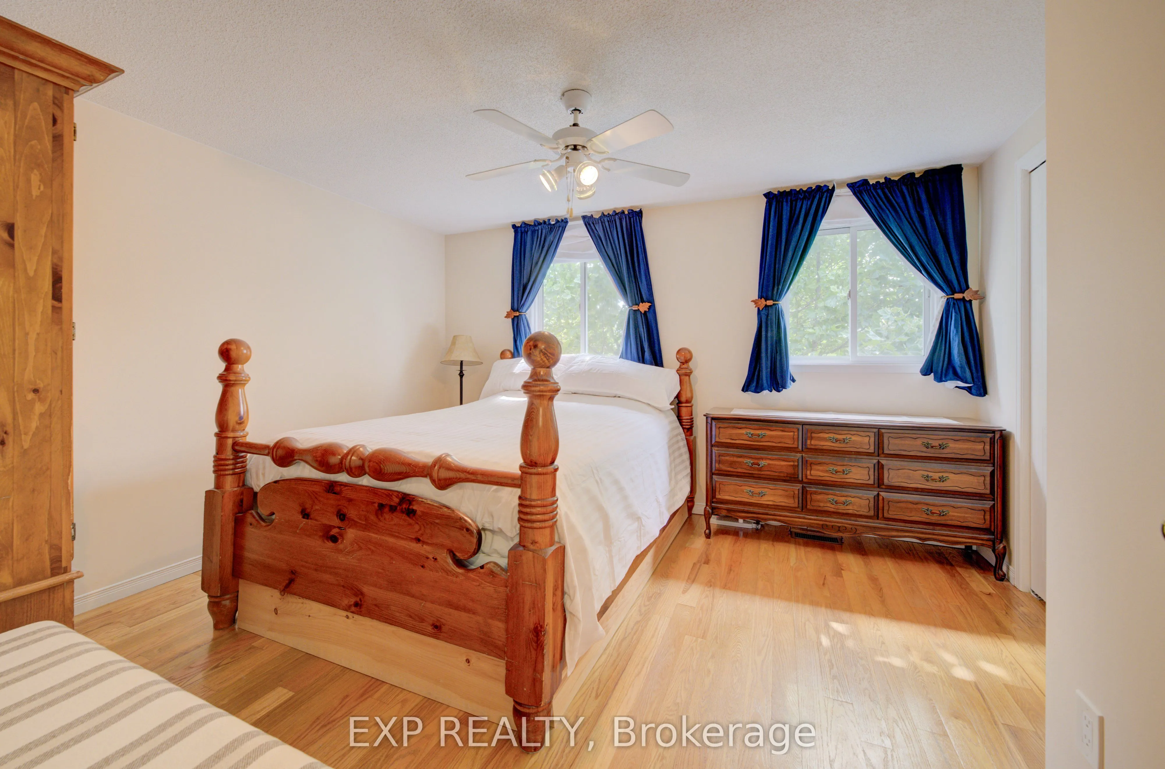 4 Troy Crescent