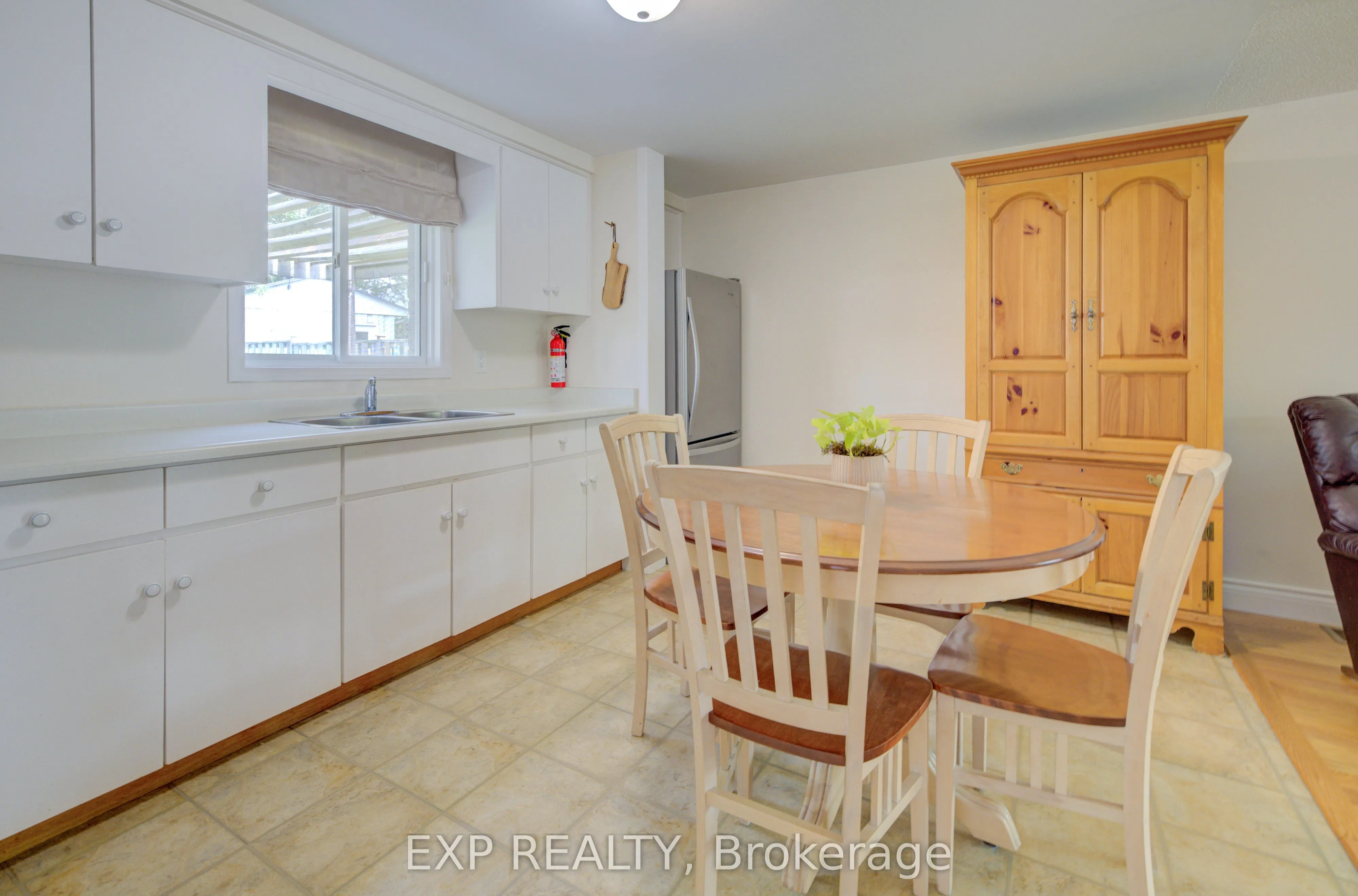 4 Troy Crescent