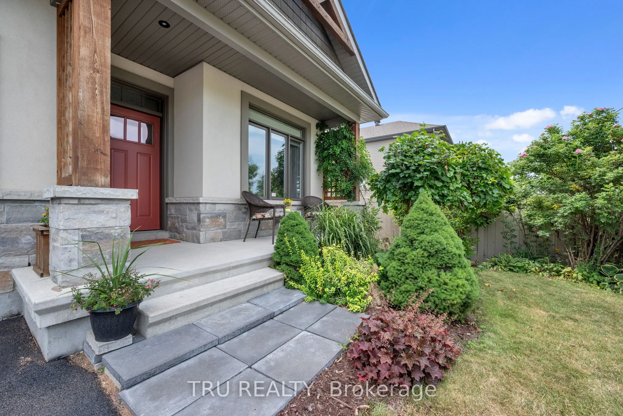 590 Robert Hill Street