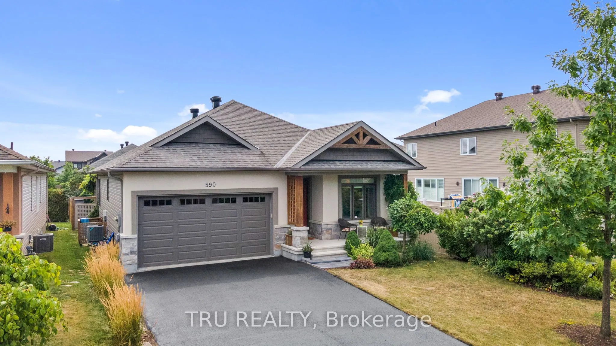 590 Robert Hill Street