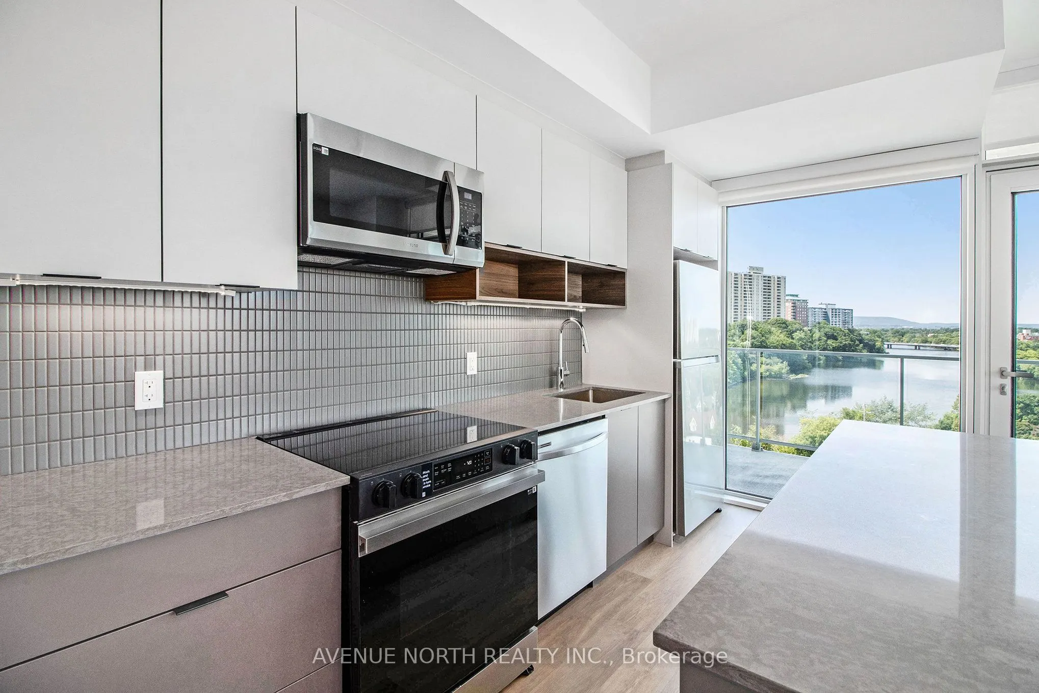 280 Montgomery Street, #1212