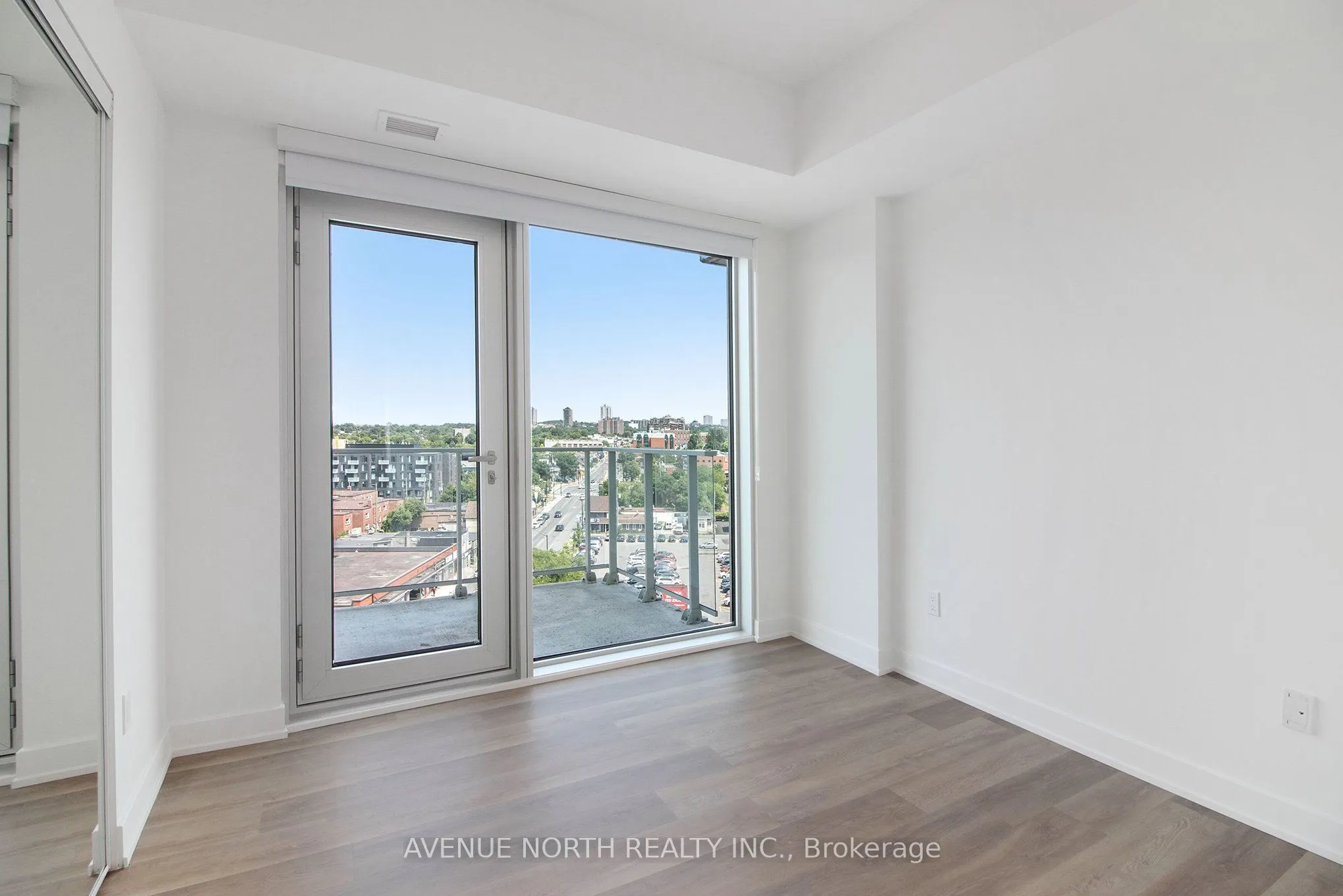 280 Montgomery Street, #1212
