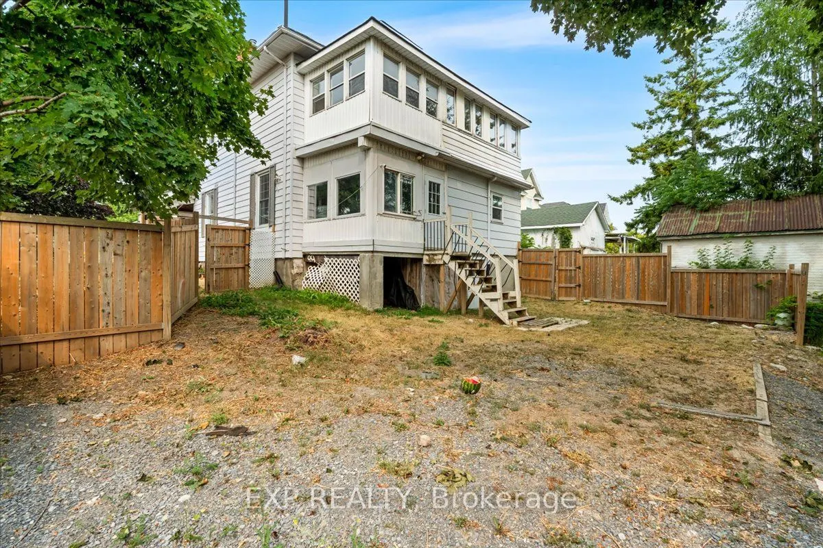 195 Victoria Avenue
