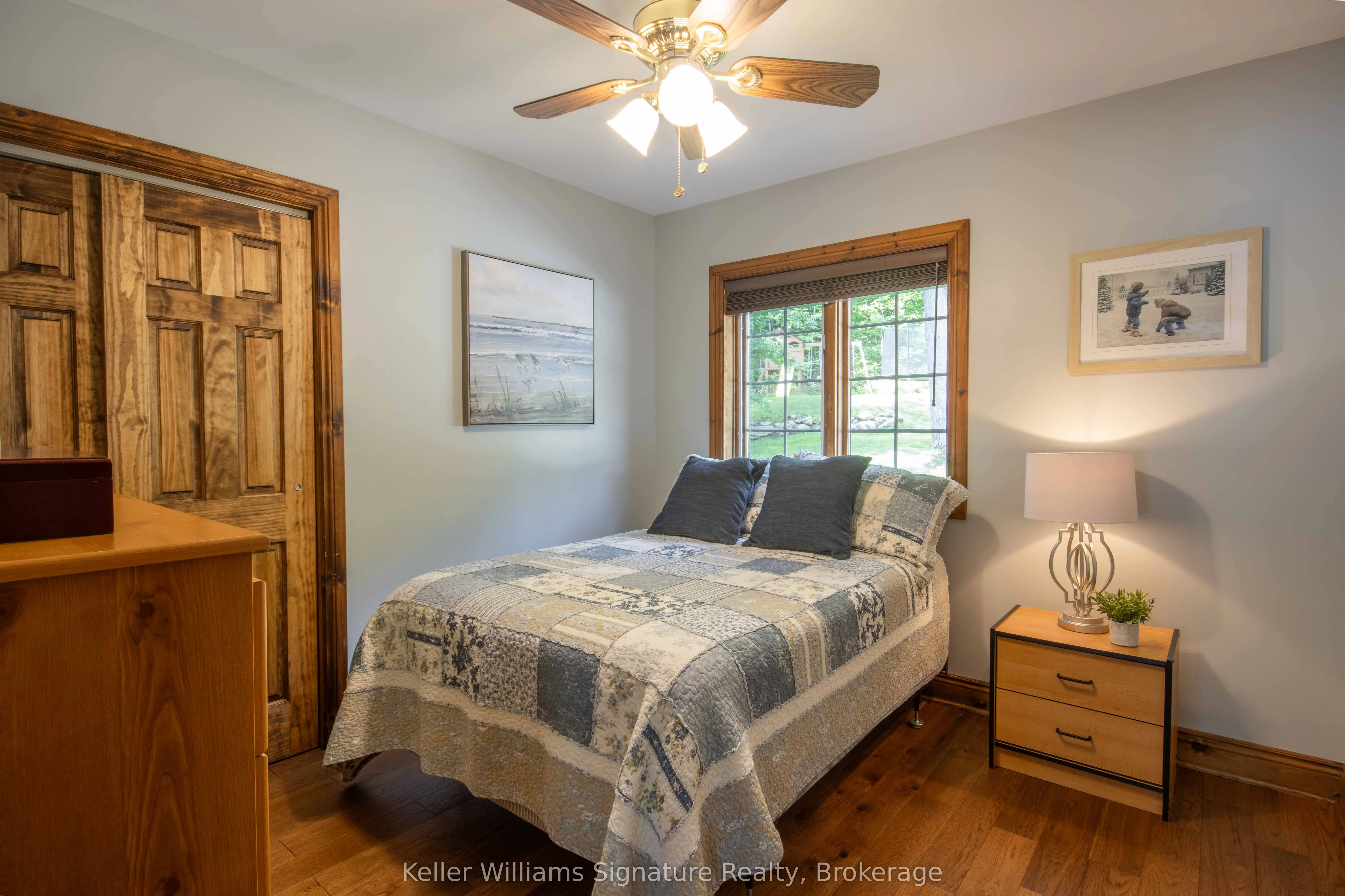 165 LAKESHORE Drive