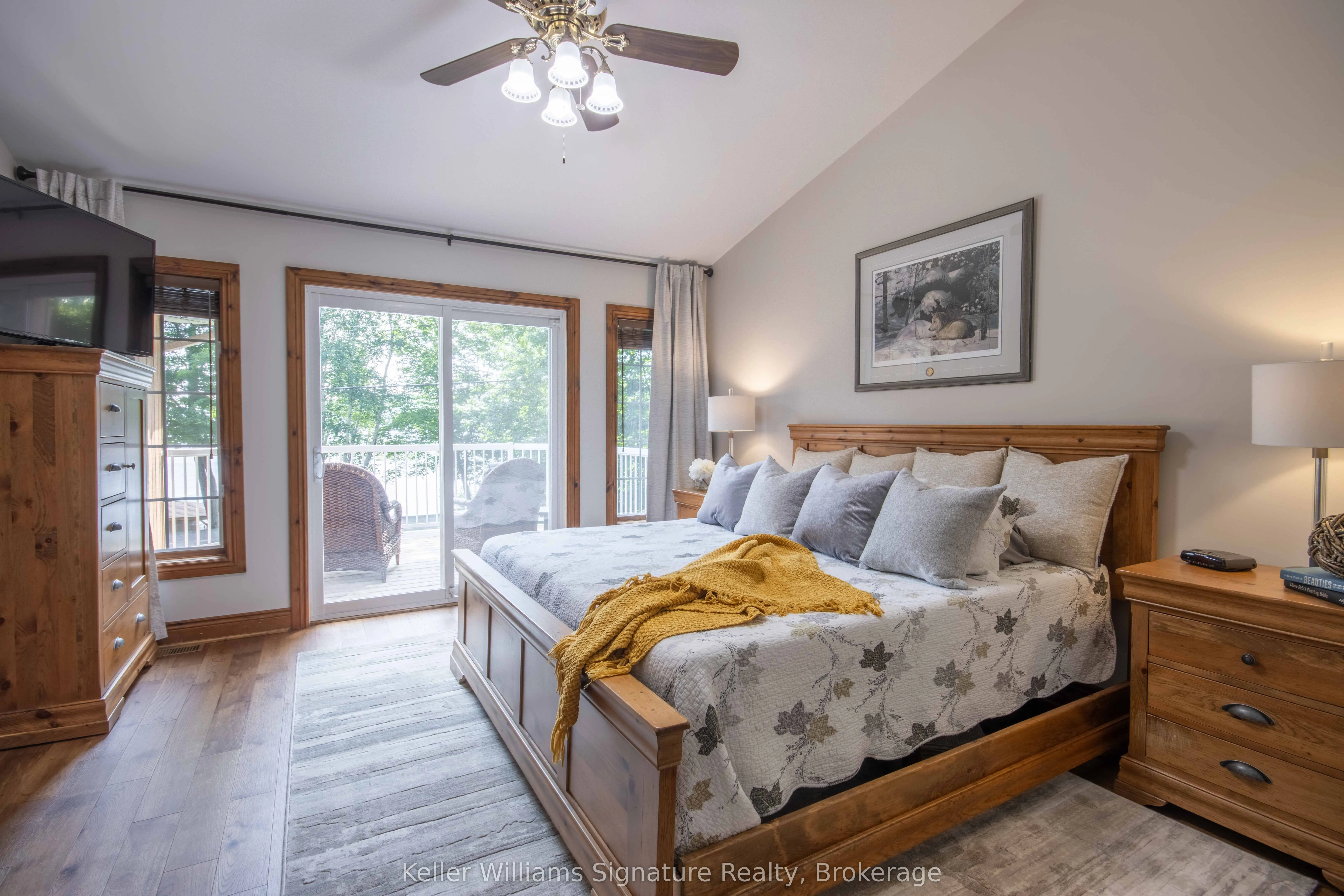 165 LAKESHORE Drive