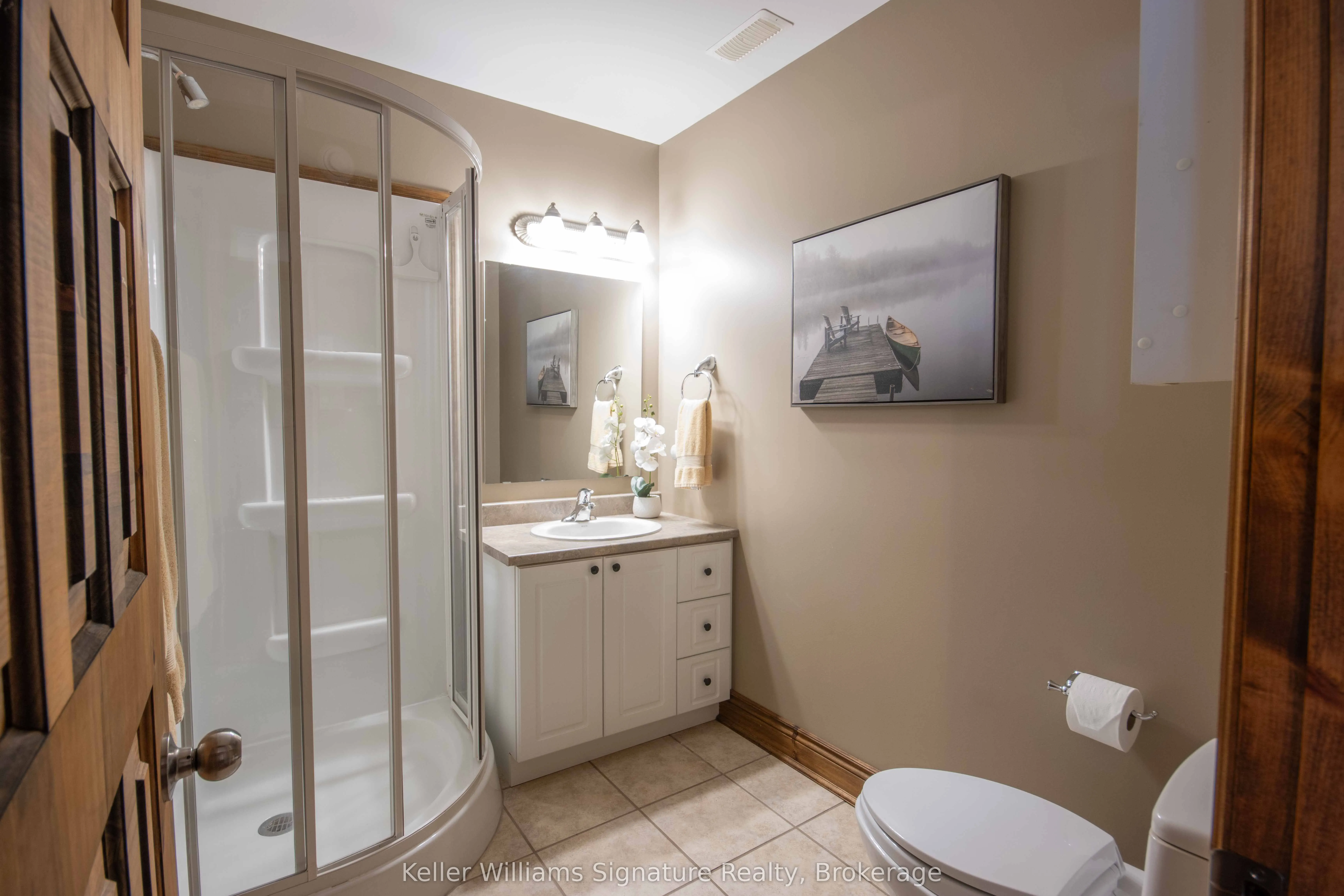165 LAKESHORE Drive