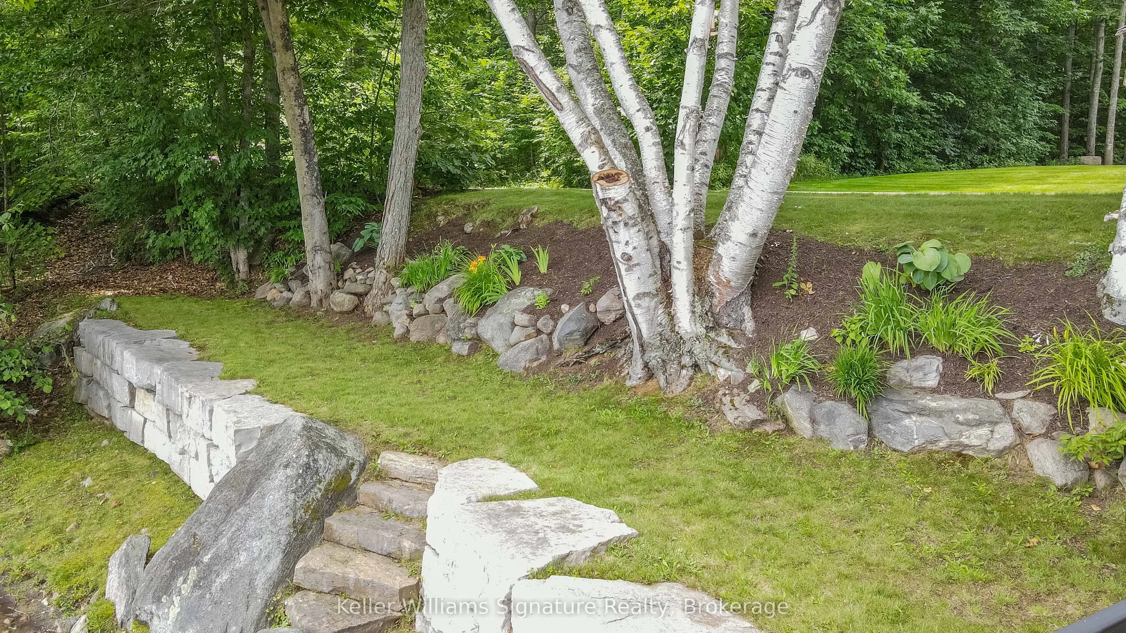 165 LAKESHORE Drive