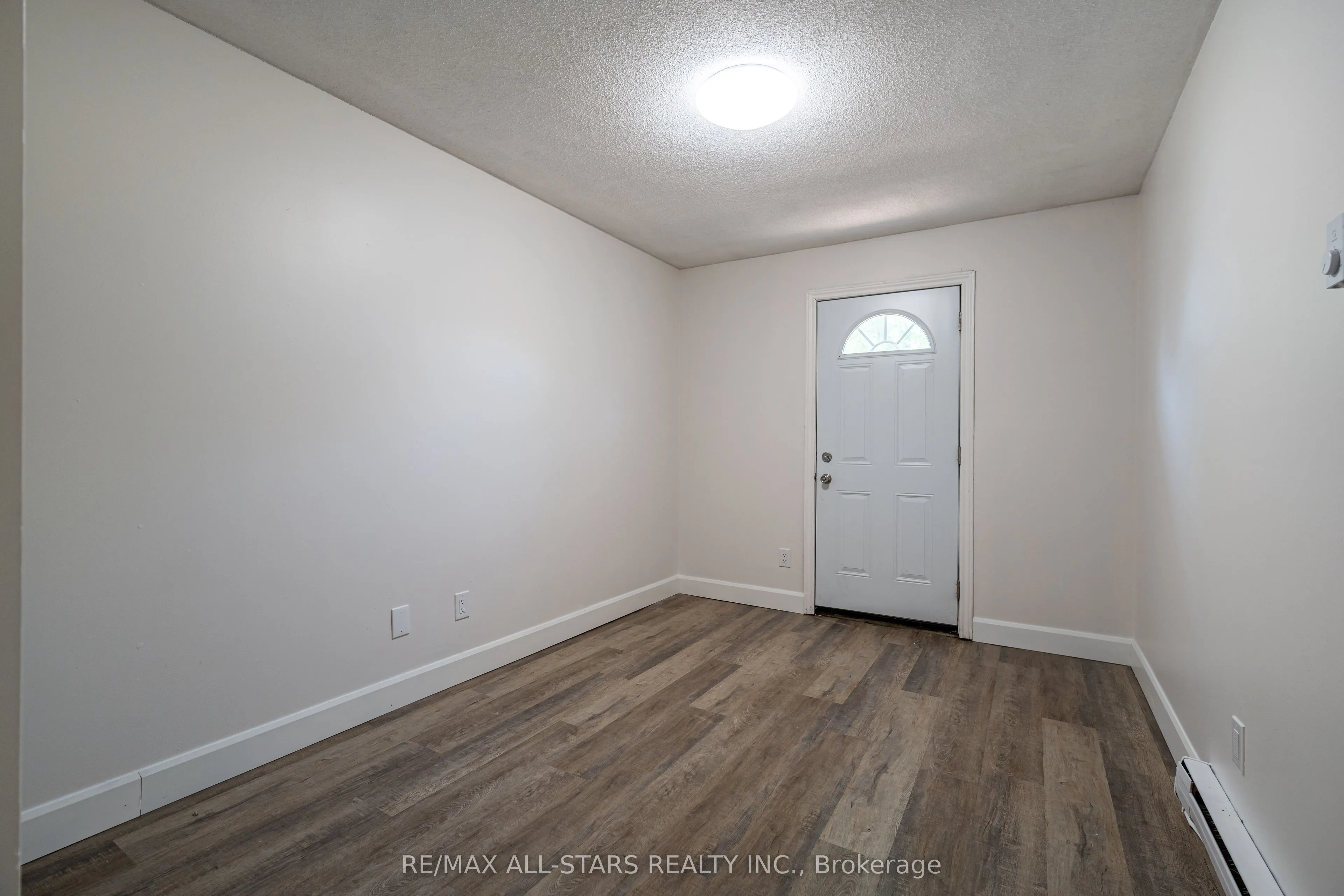 755 Mountain Ash Road