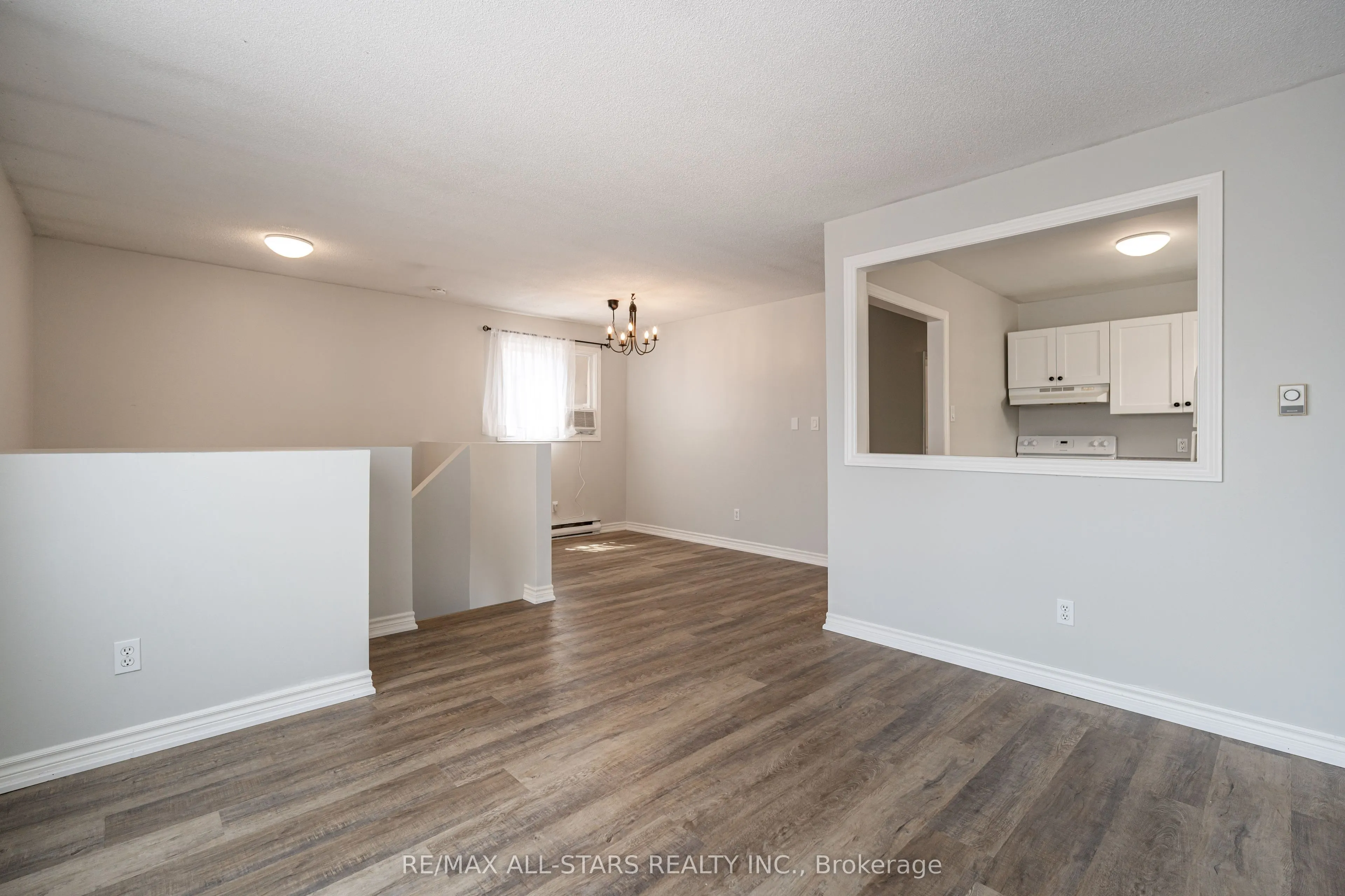 755 Mountain Ash Road