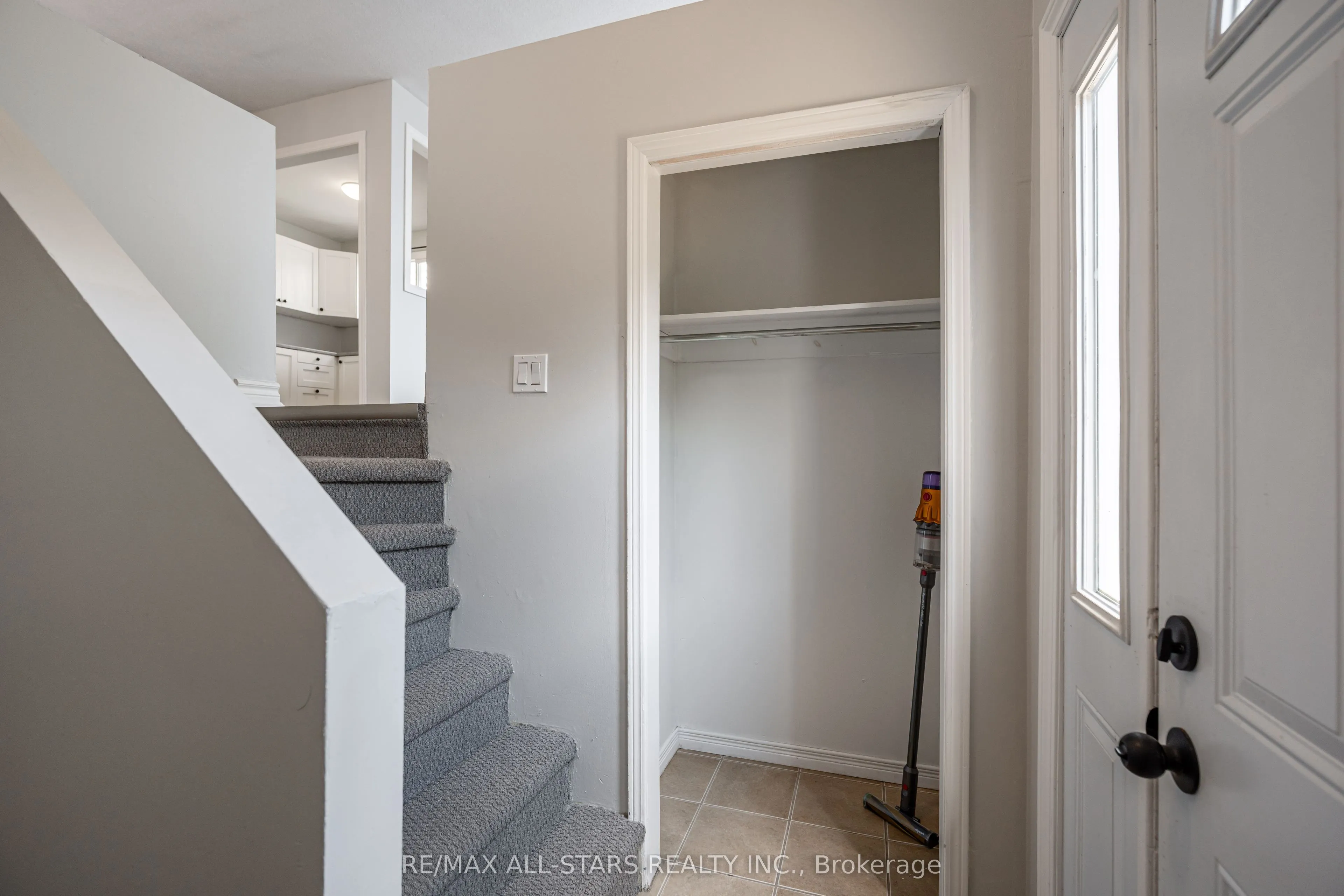 755 Mountain Ash Road