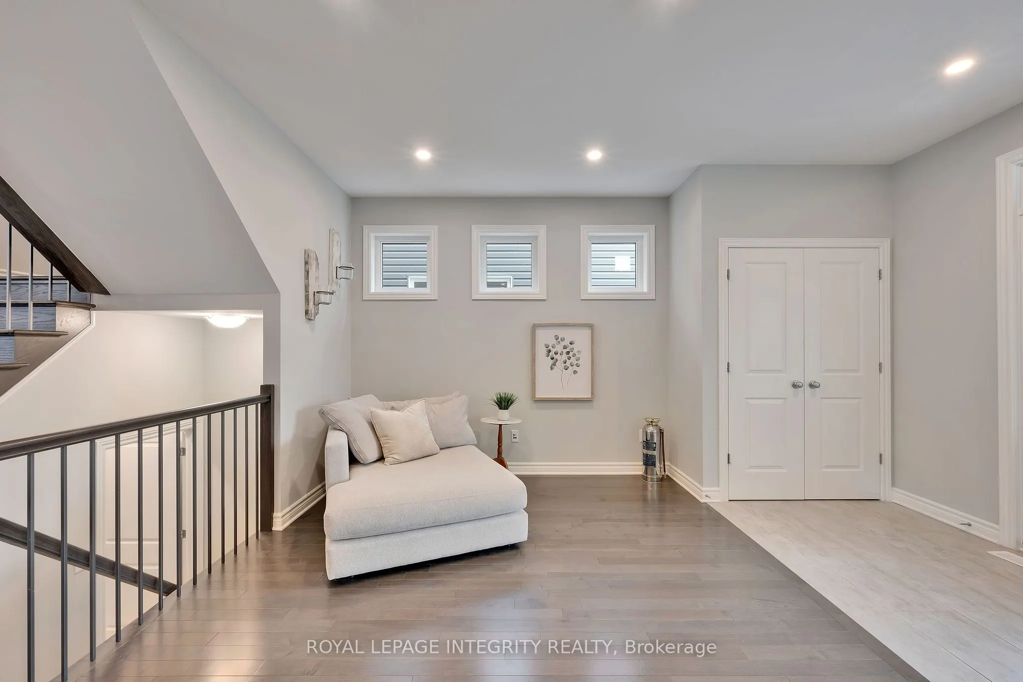 689 Parade Drive