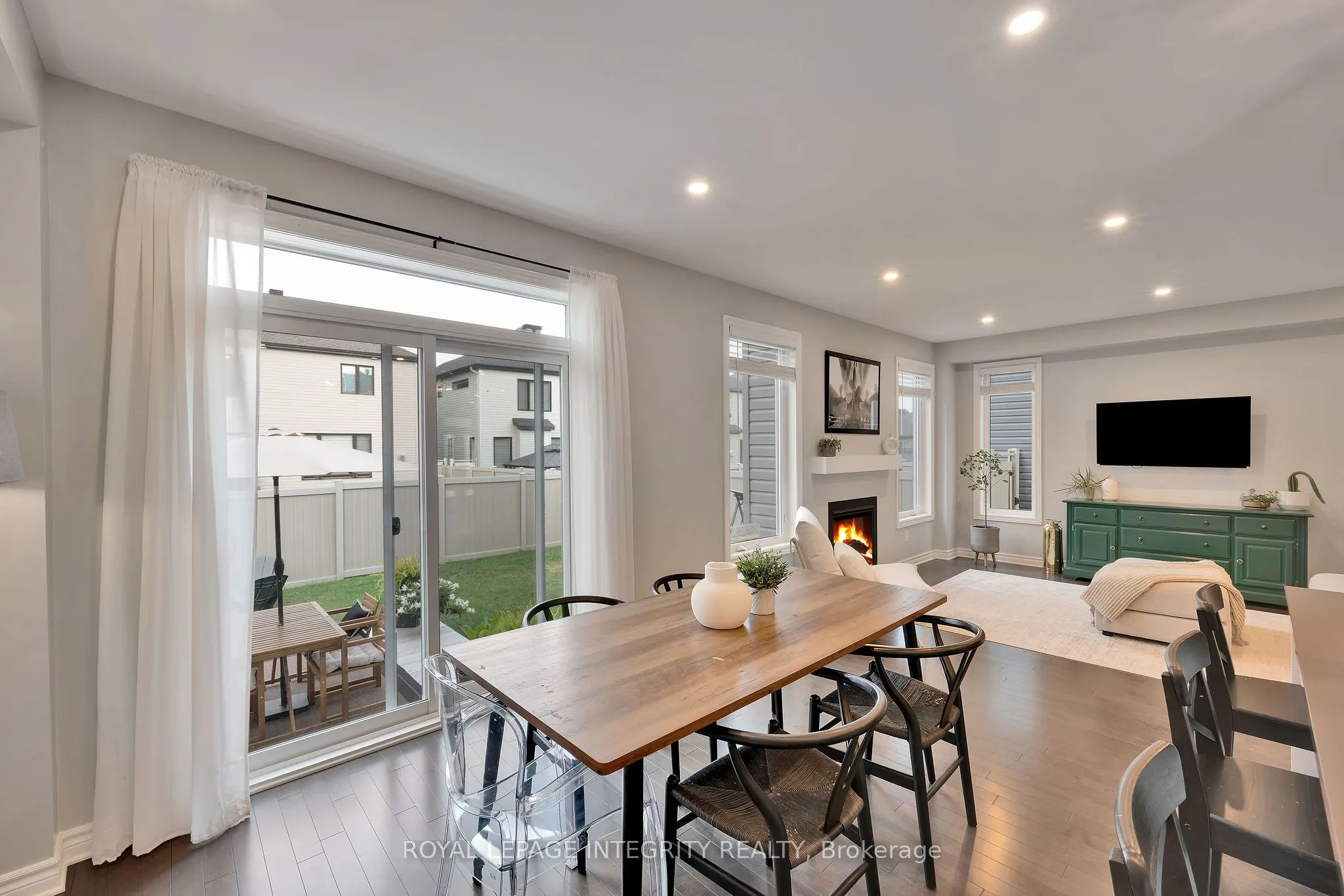 689 Parade Drive