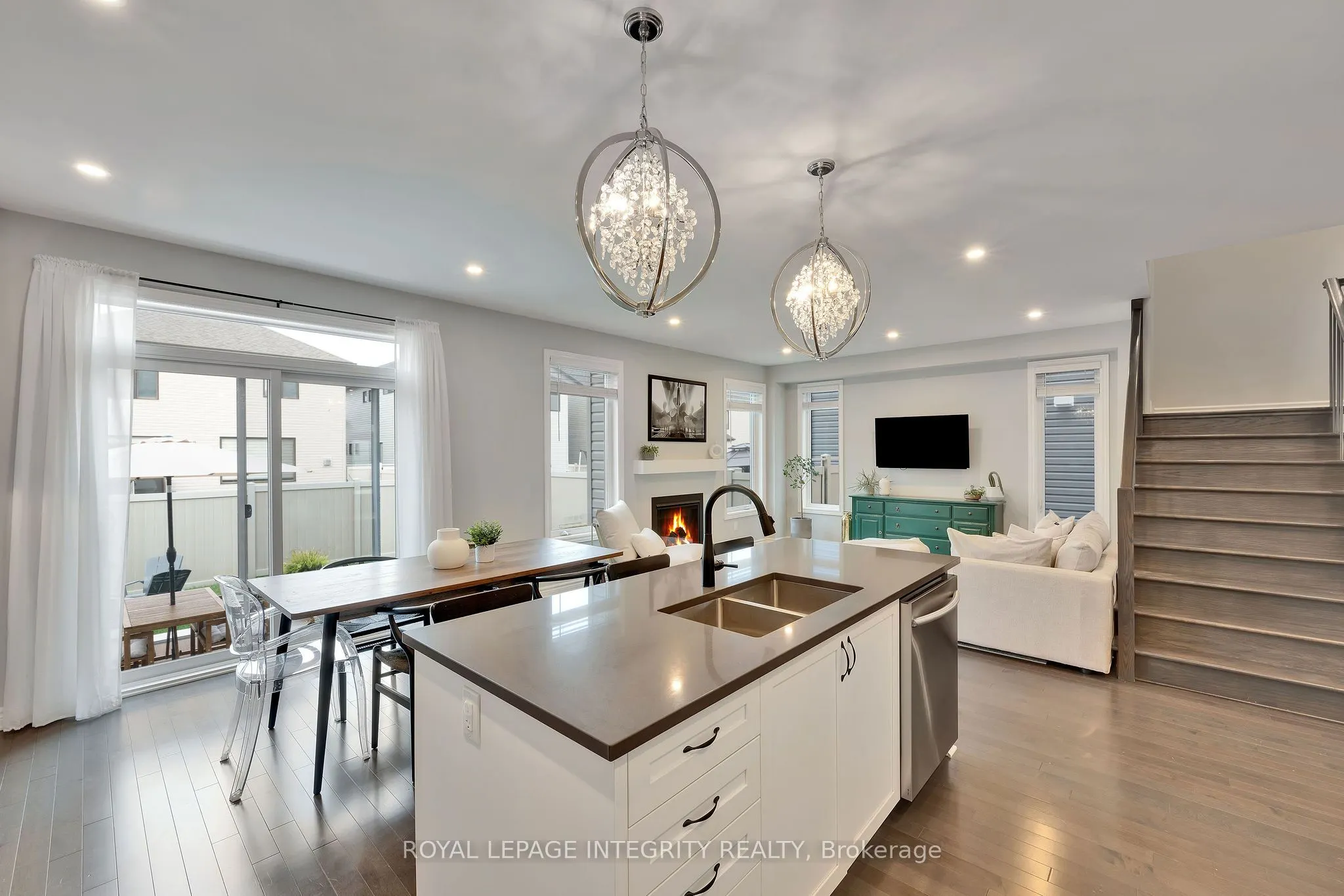 689 Parade Drive