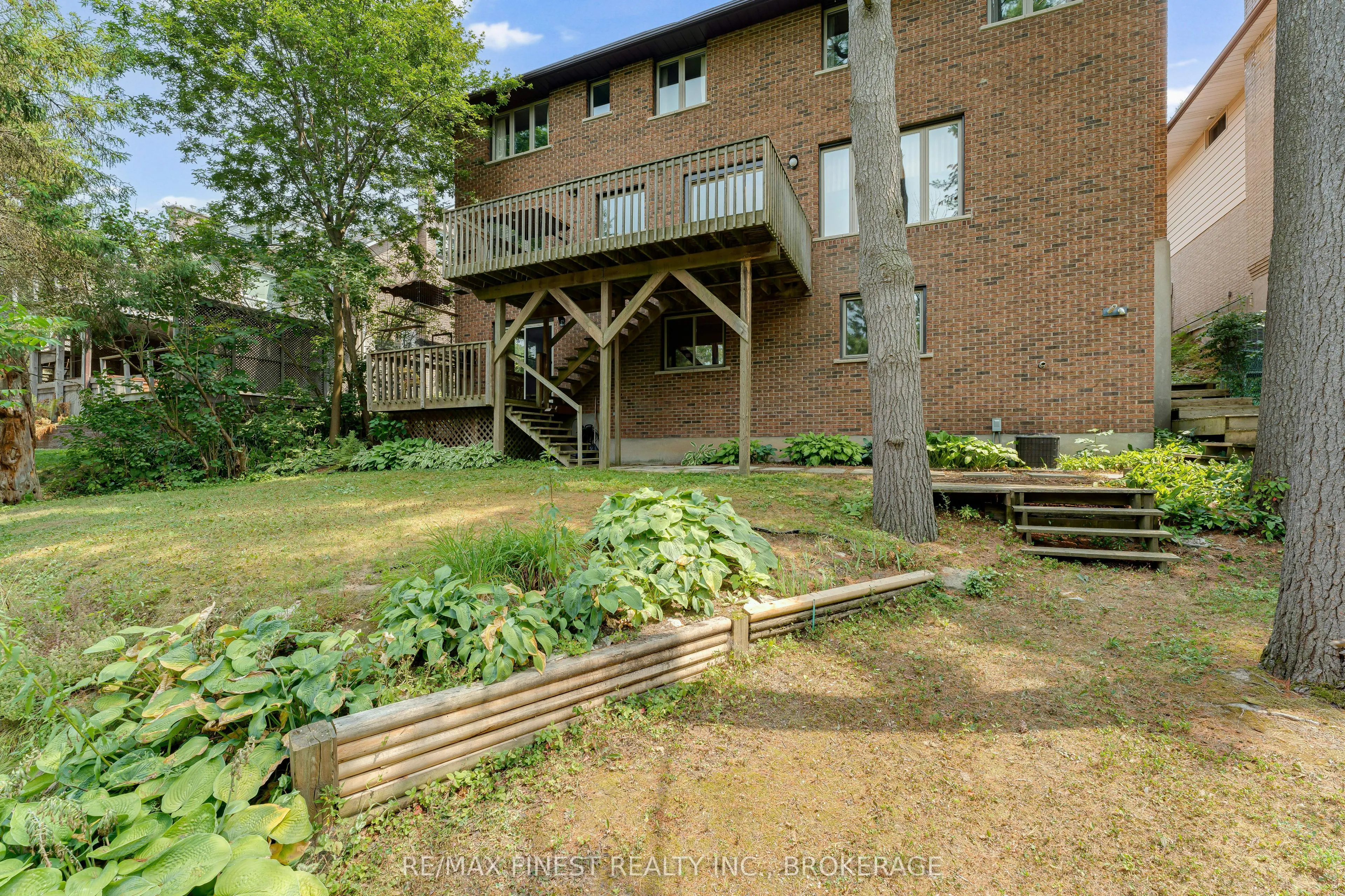 871 Safari Drive