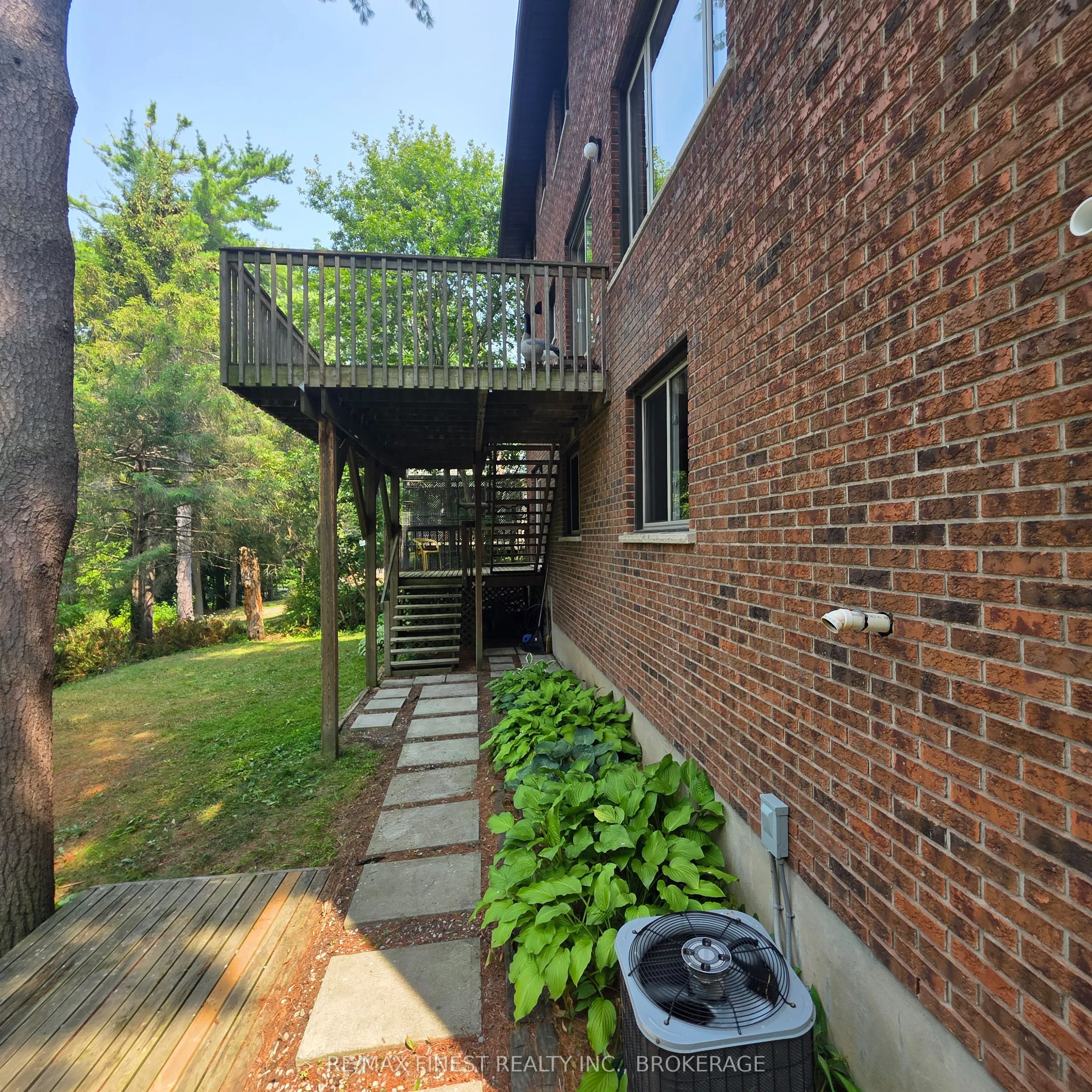 871 Safari Drive