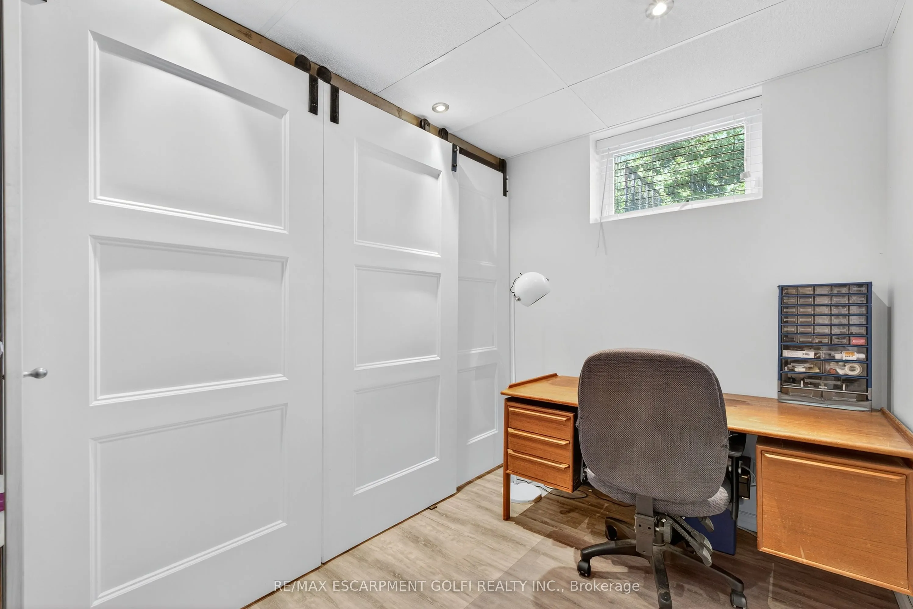1238 Lakeshore Road