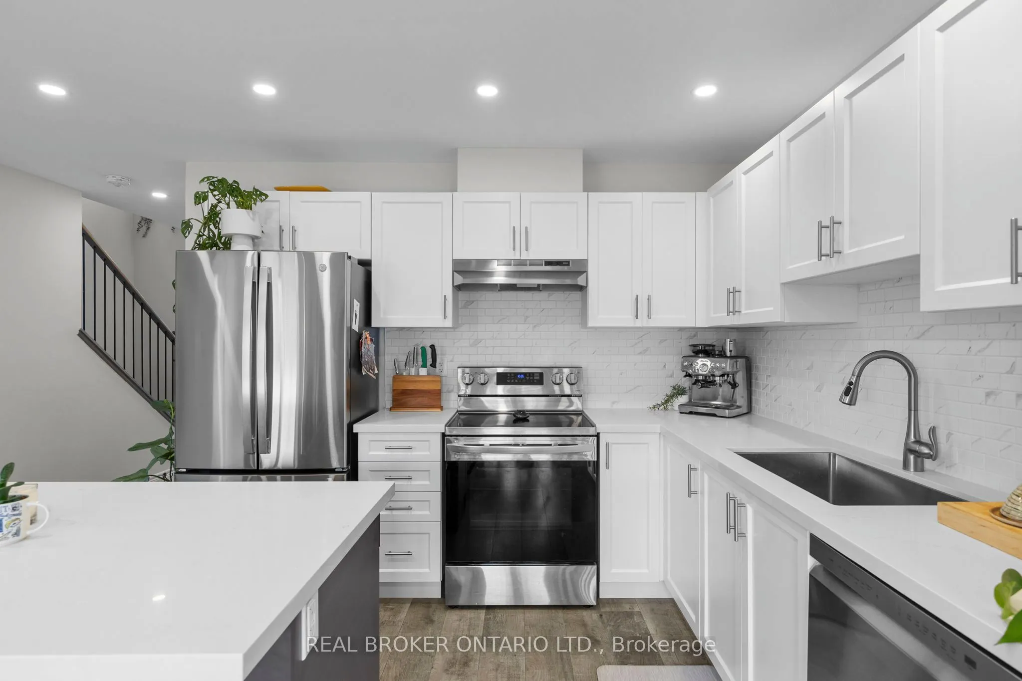 8 Nicole Park Place