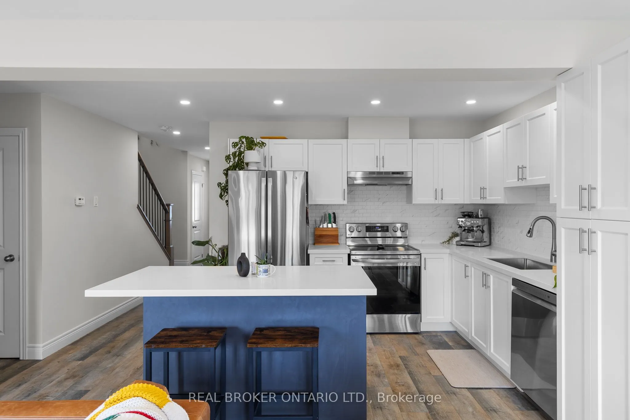8 Nicole Park Place
